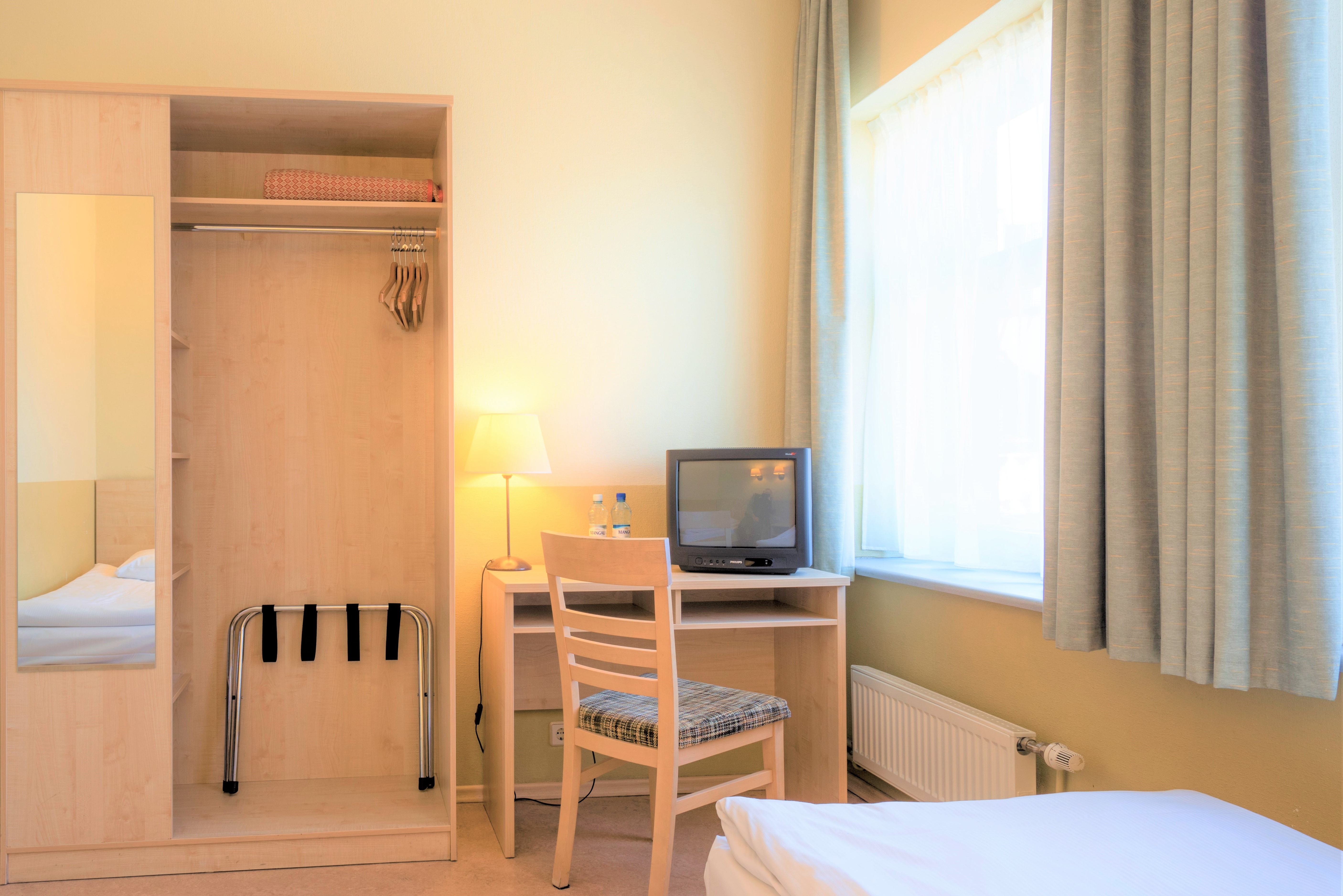 Double or Twin Standard