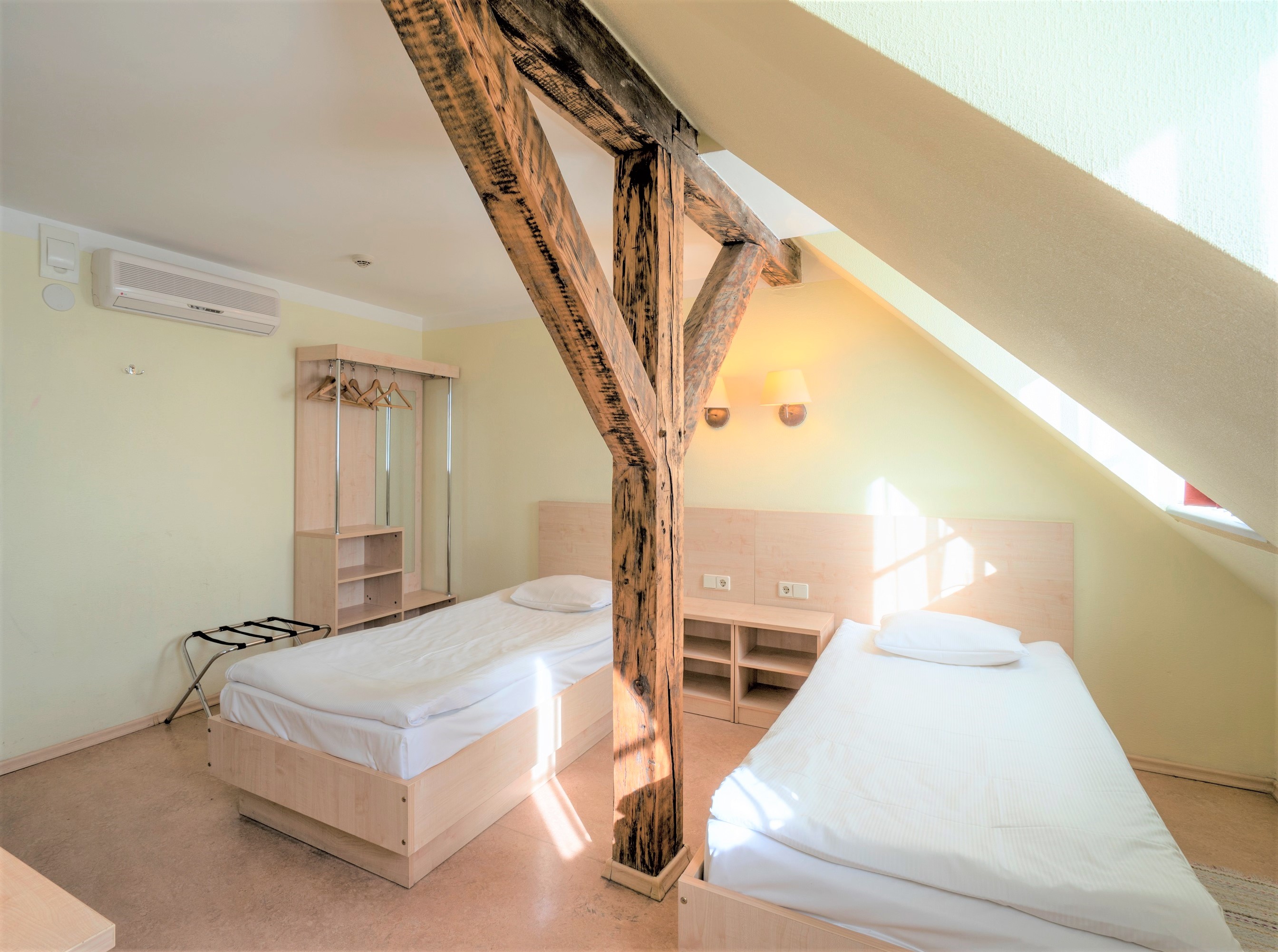 Double or Twin Standard