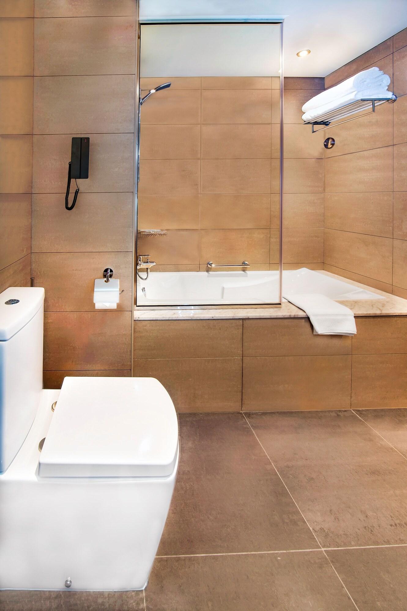 Double Deluxe with Views