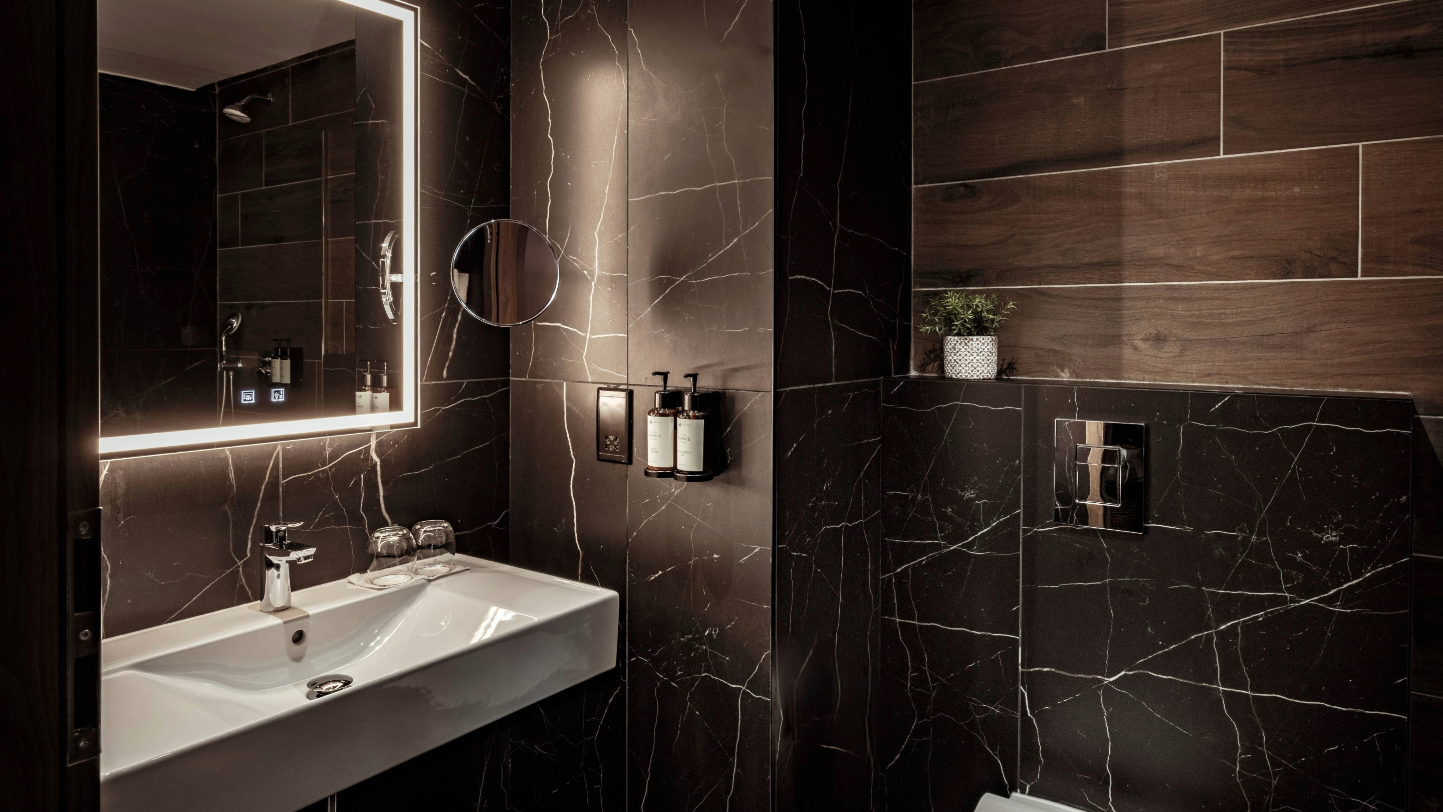 Family Room Deluxe Land View