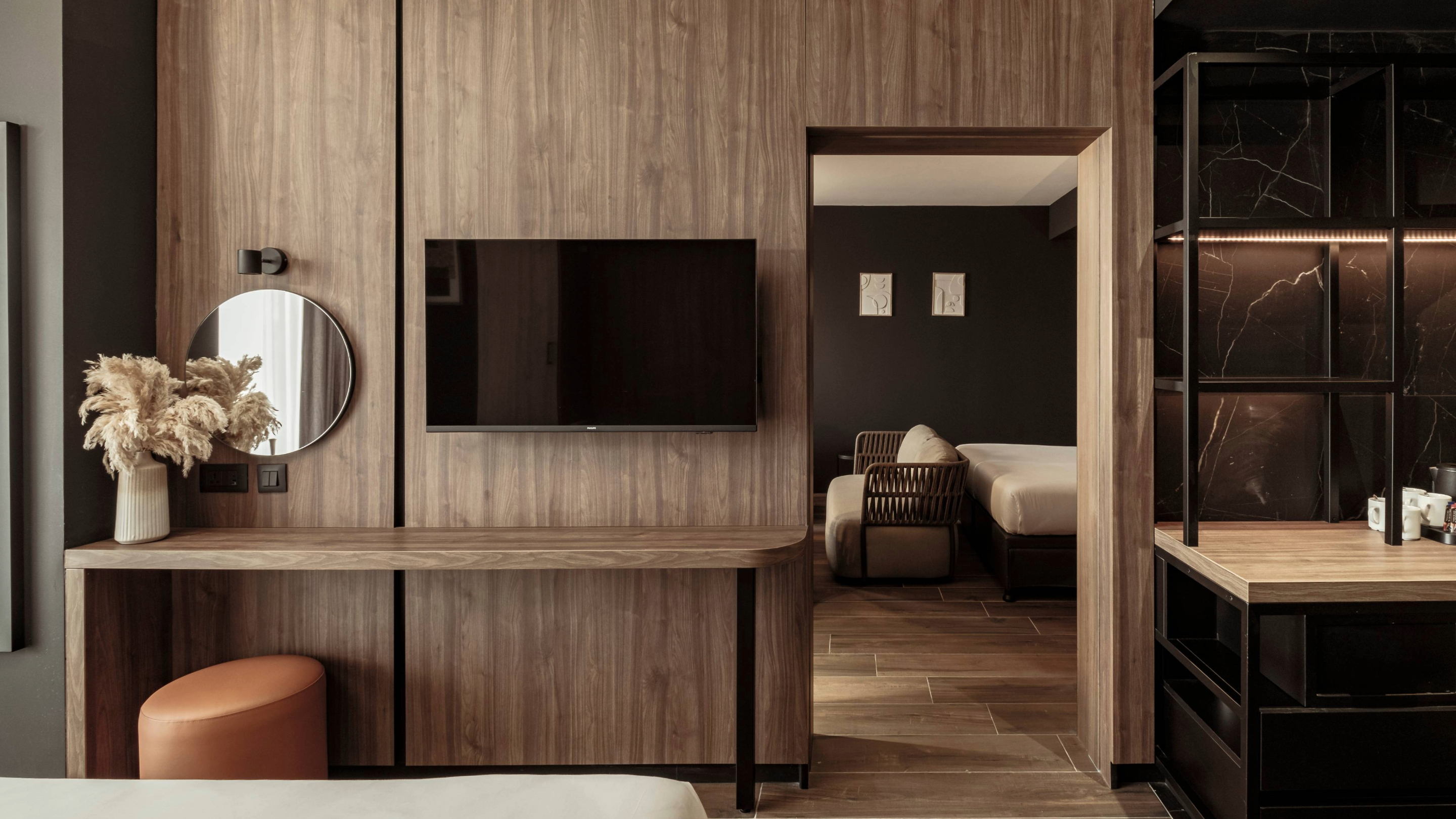 Family Room Deluxe Land View