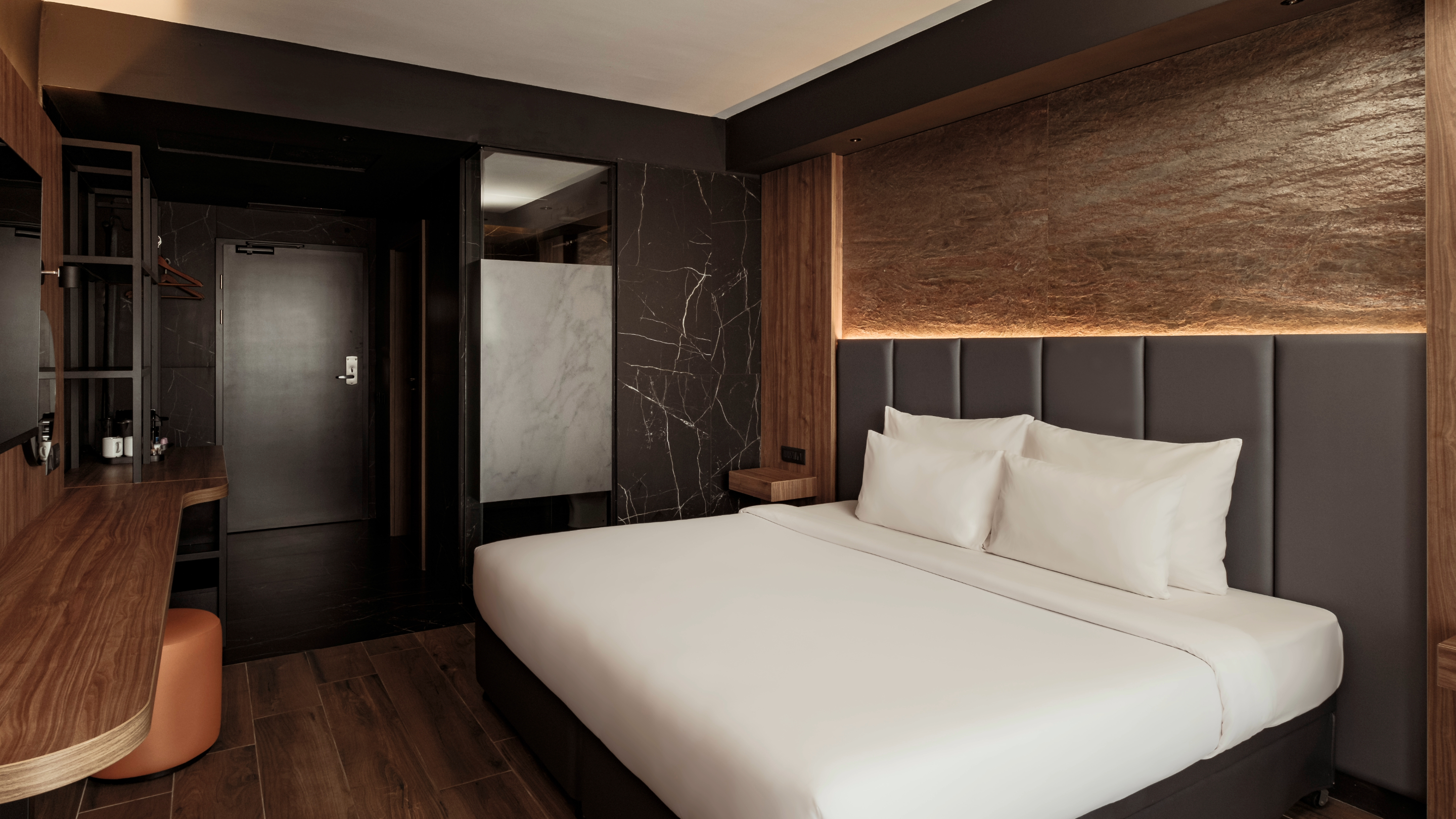 Double or Twin Deluxe