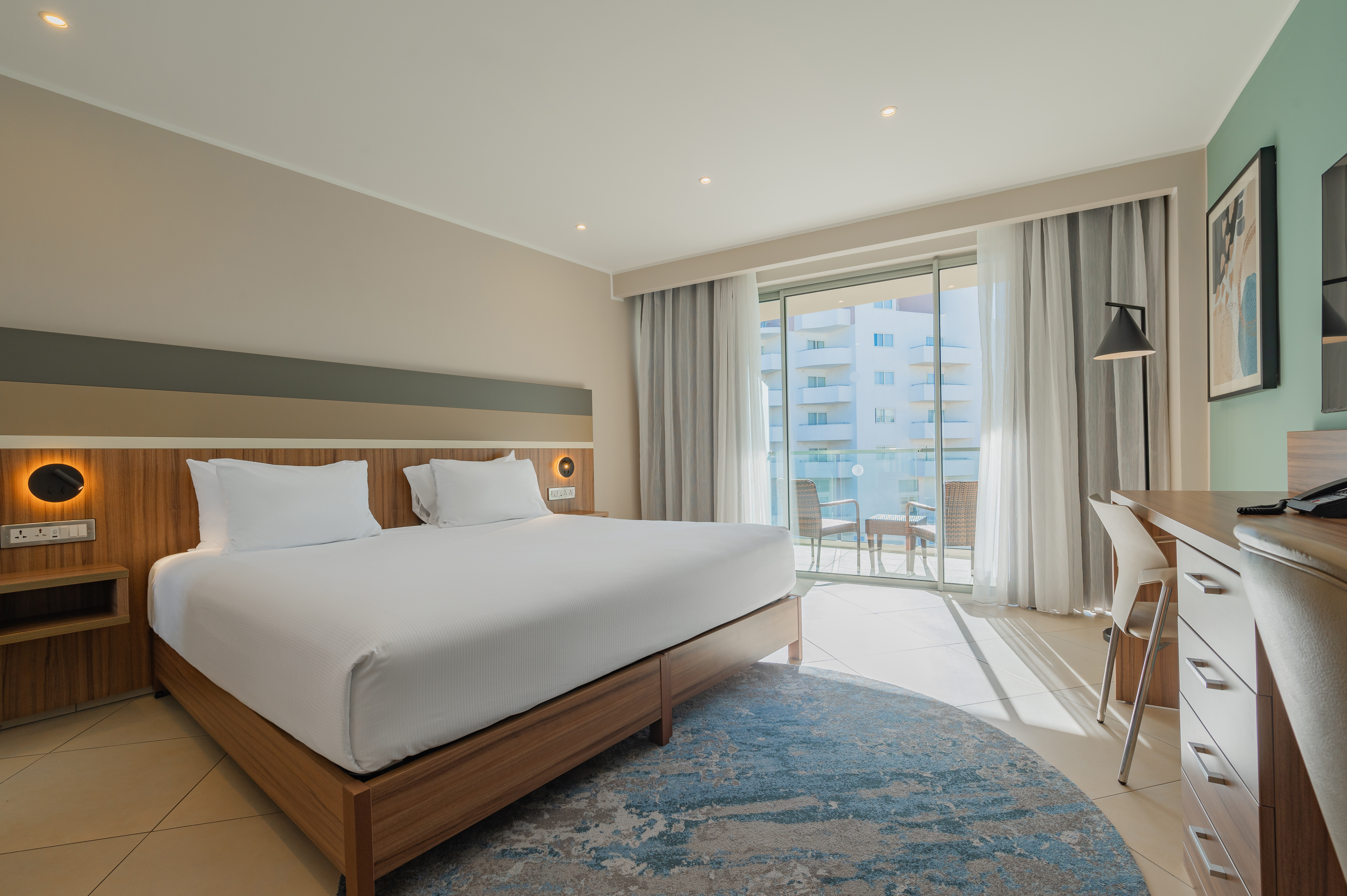 Double Superior King Bed