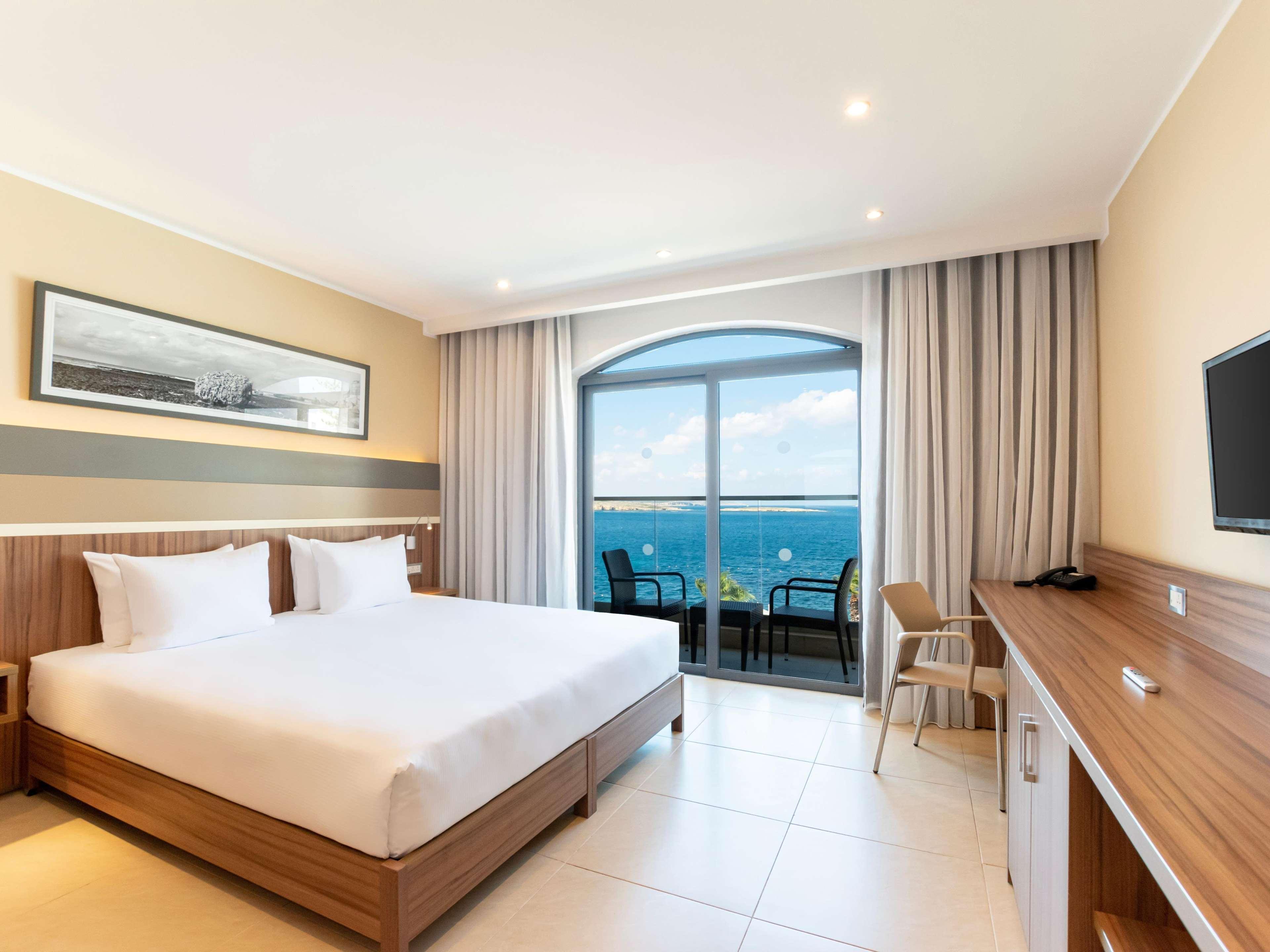 Double Superior Sea View