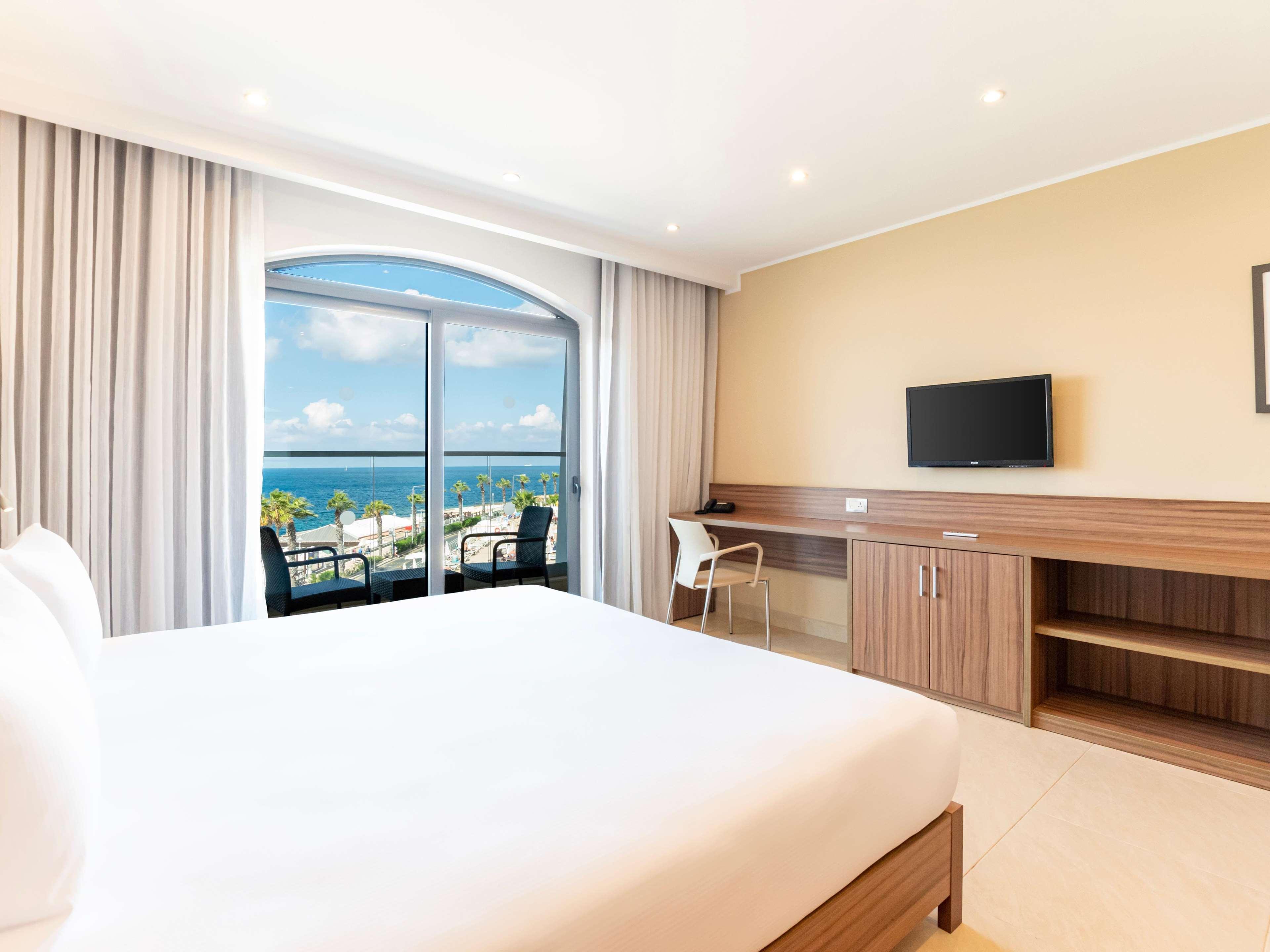 Double Superior Sea View