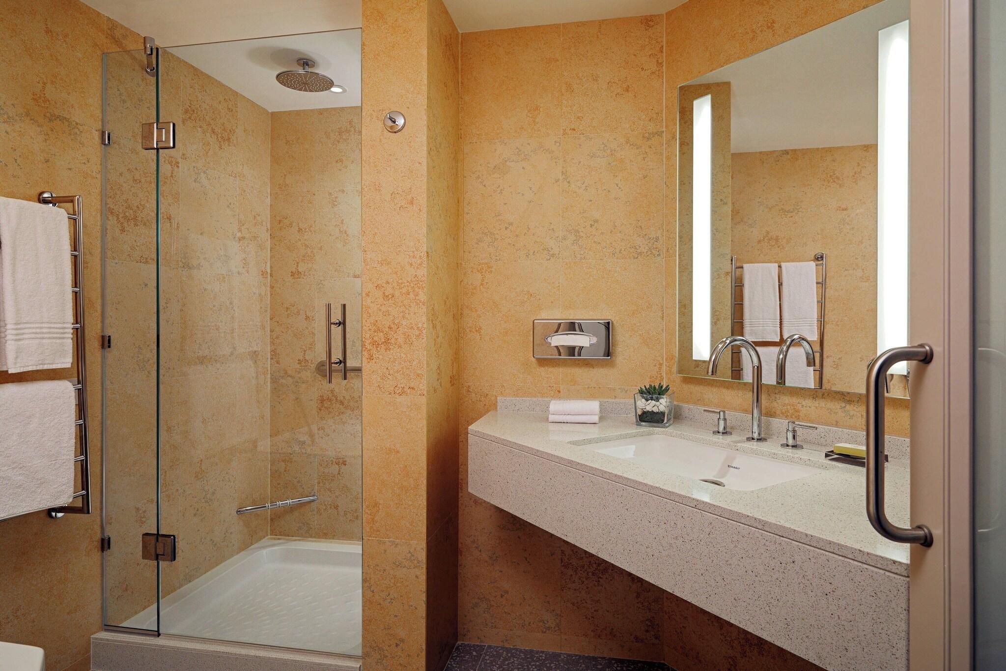 Studio King Bed Non Smoking