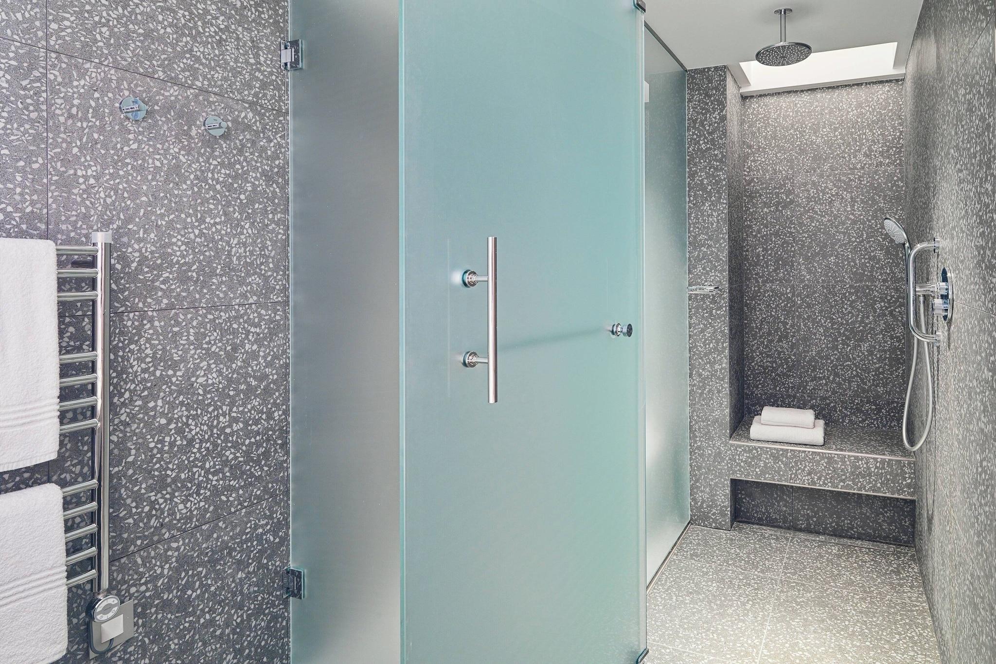 Suite Executive King Bed