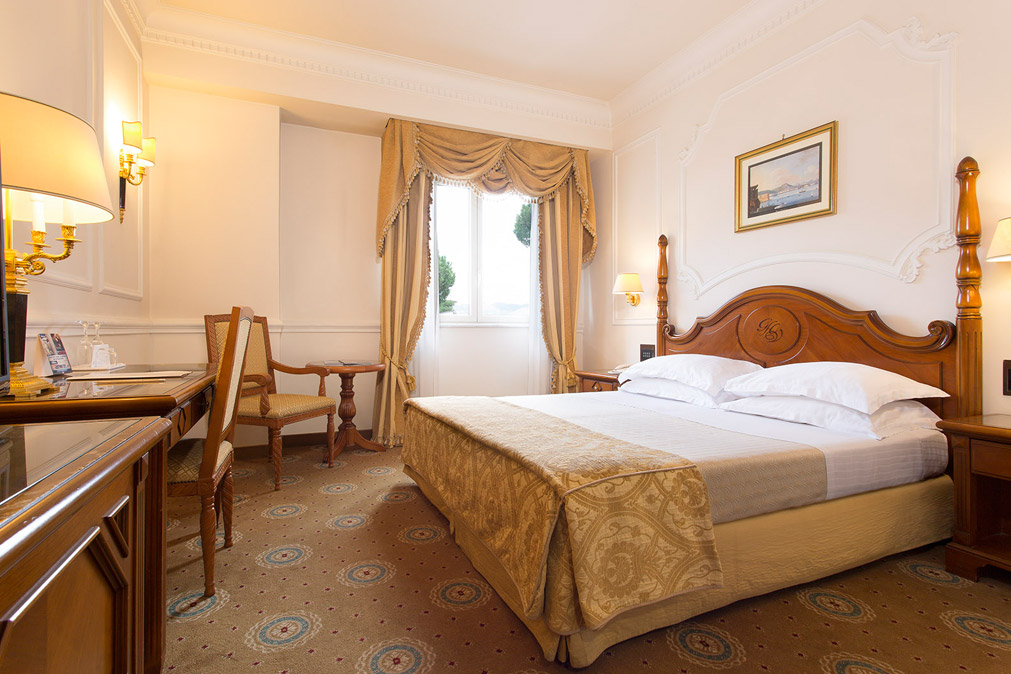 Double Single Superior