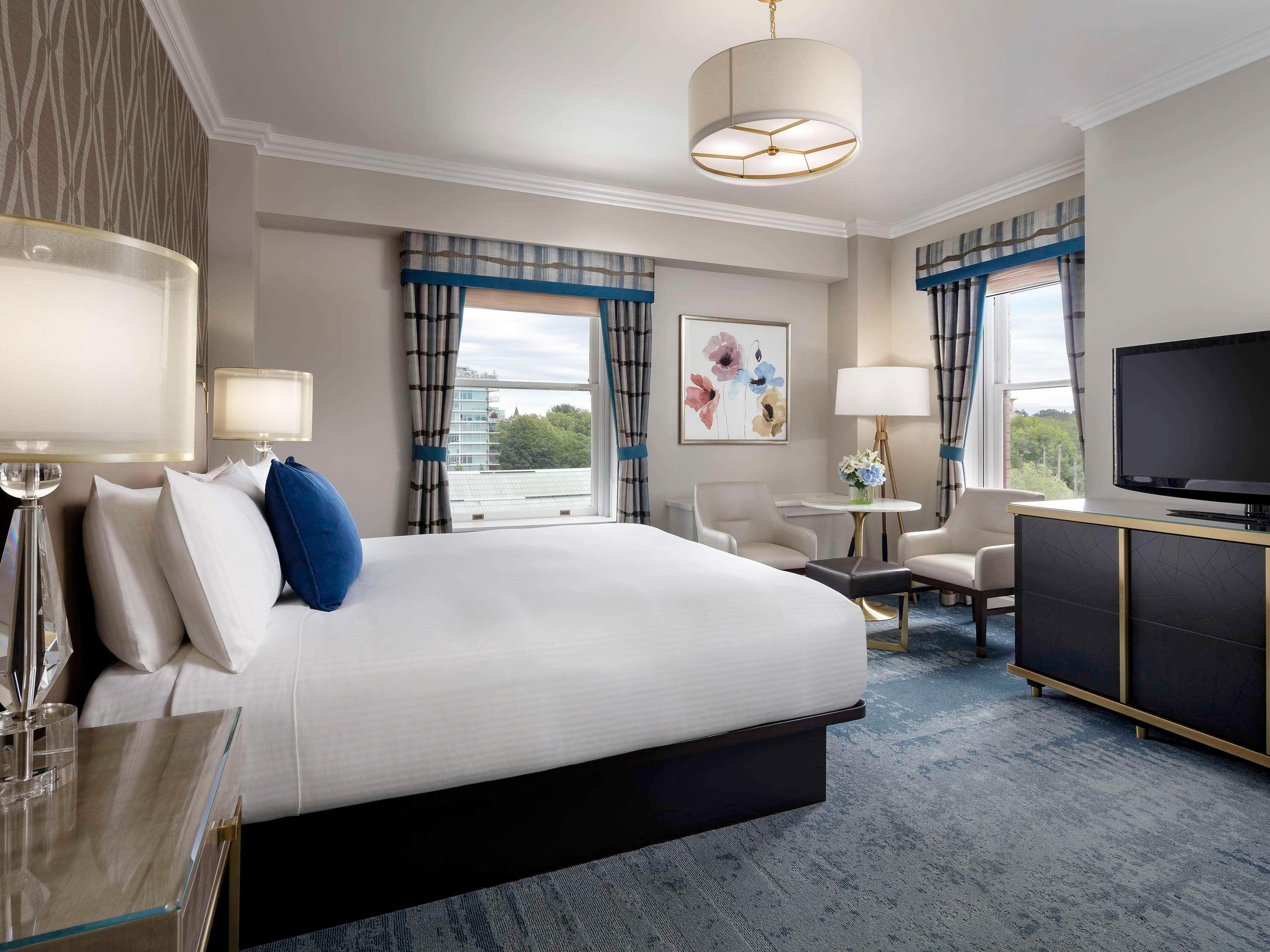 Double Deluxe Two Queen Beds