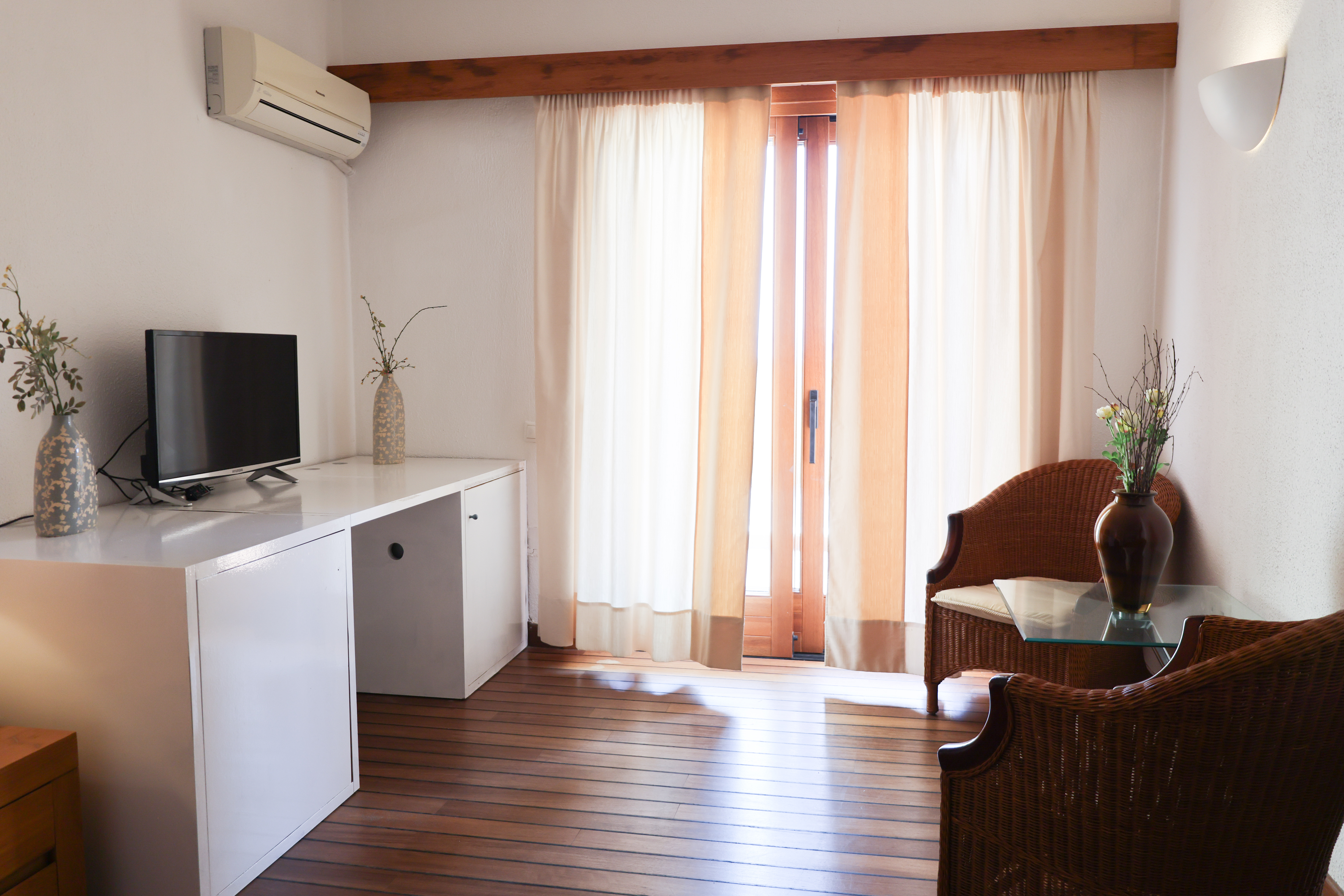 Suite Side Sea View One Bedroom