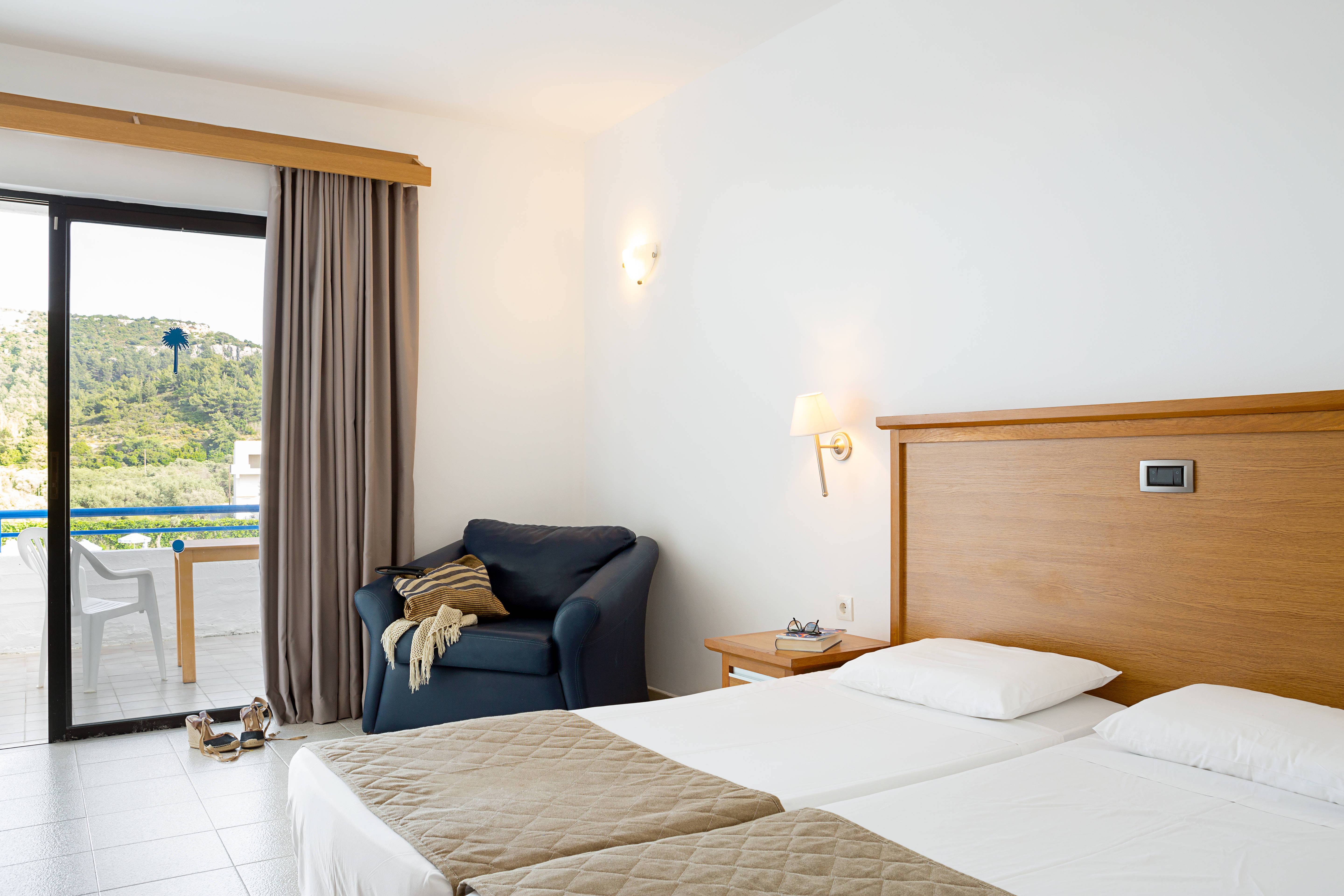 Double or Twin Standard