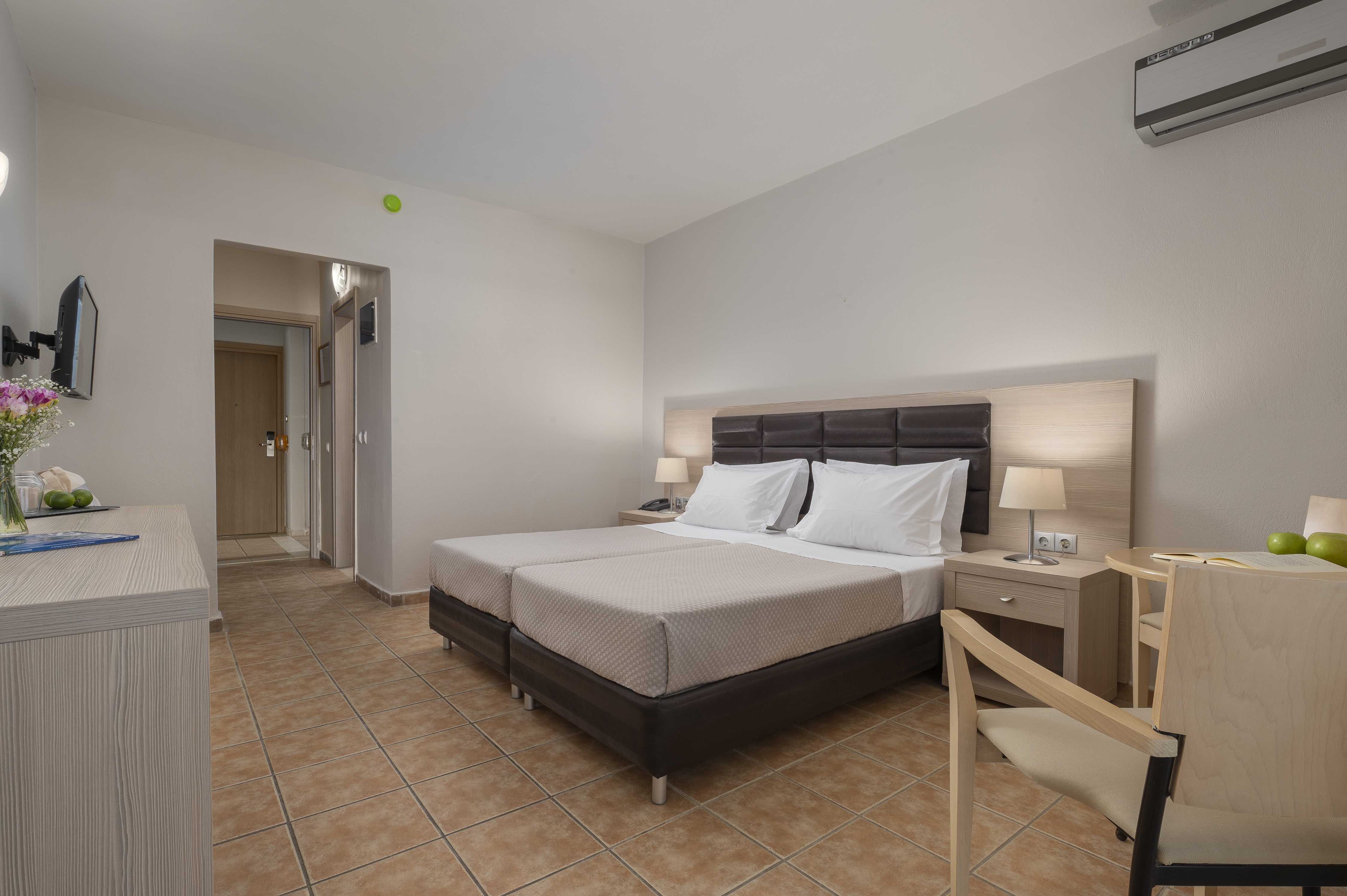 Double or Twin Standard