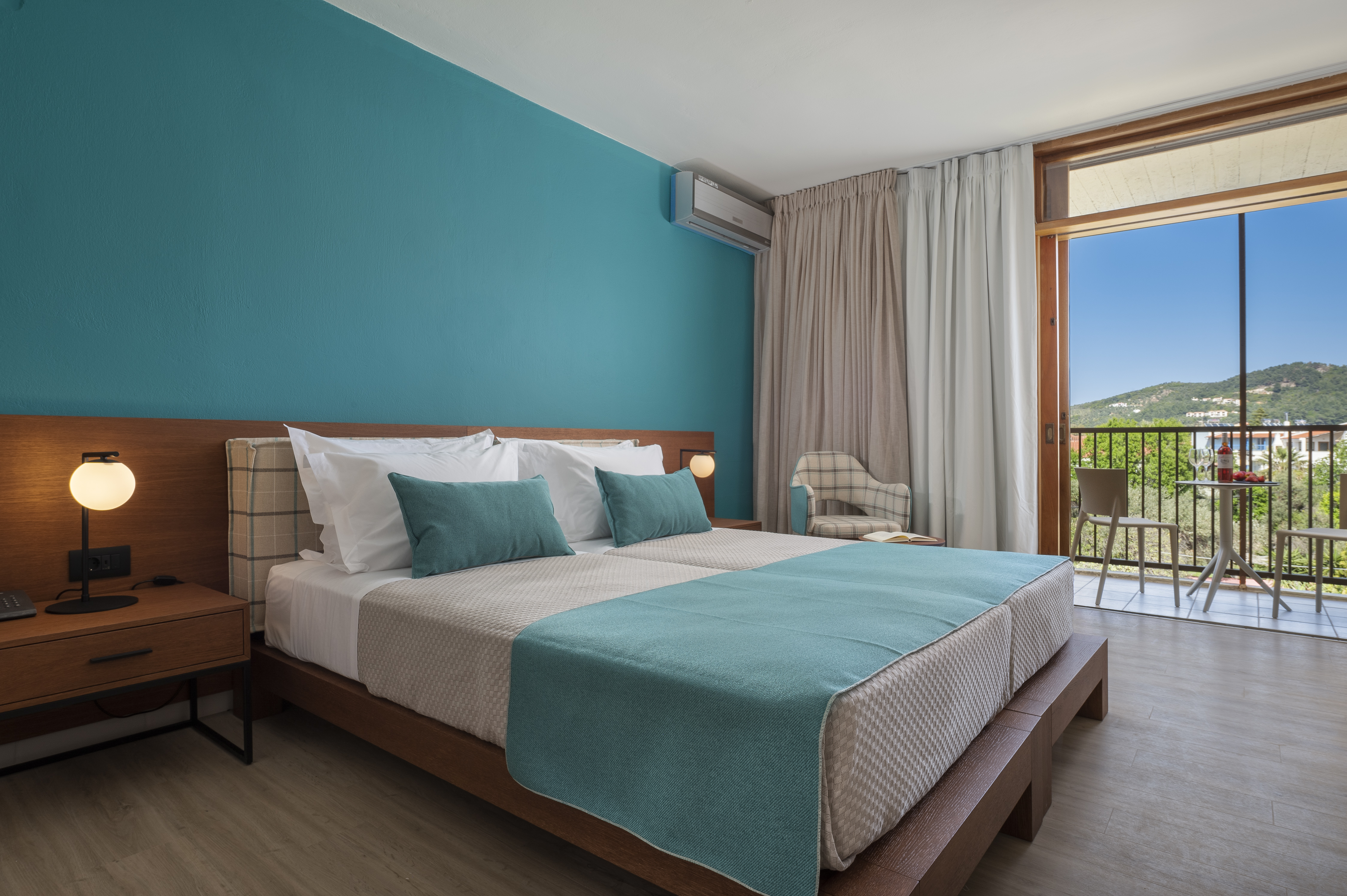 Double or Twin Side Sea View