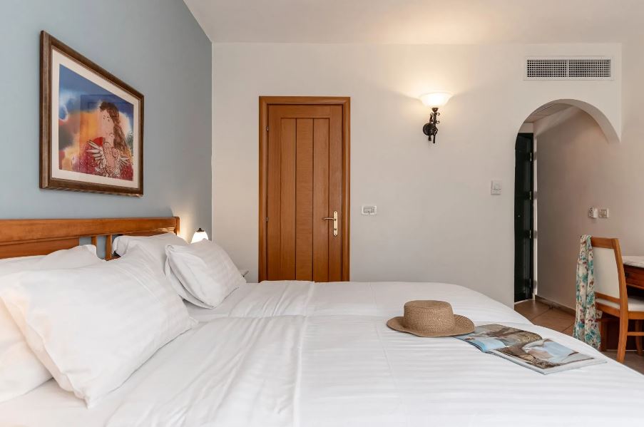 Family Room Standard