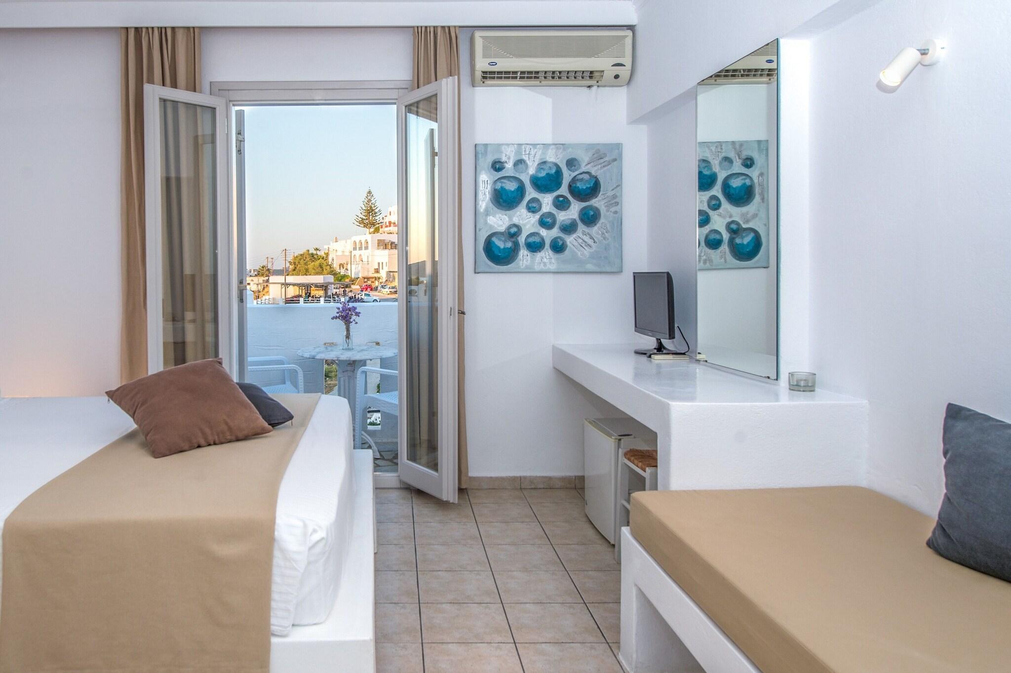 Double Deluxe King Bed