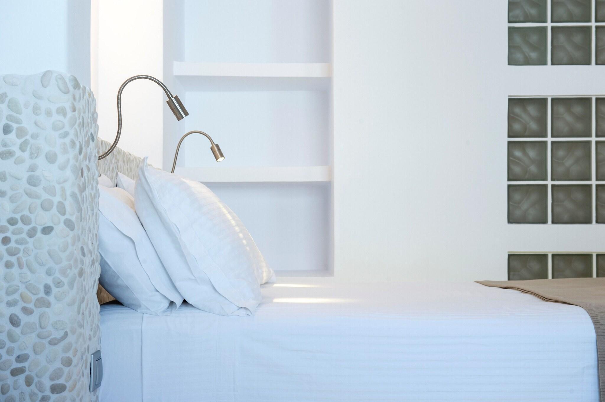 Double Deluxe King Bed