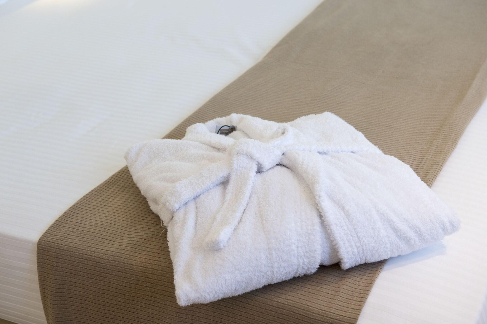 Double Deluxe King Bed