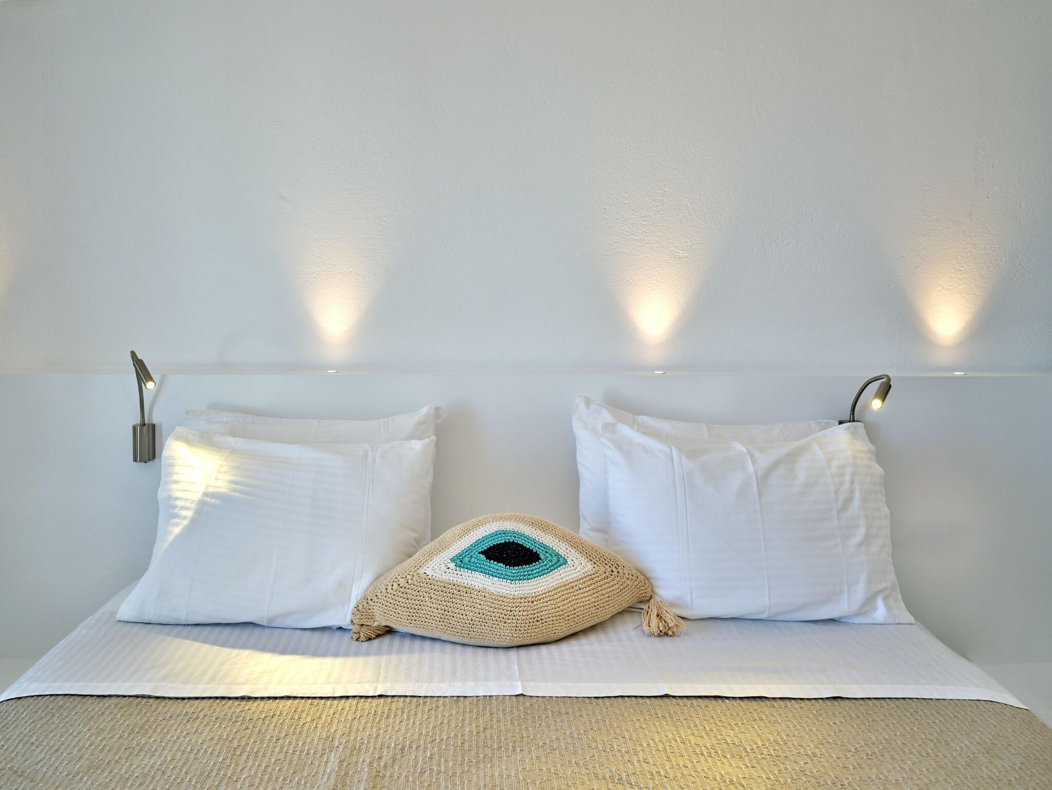 Junior Suite Queen Size Bed