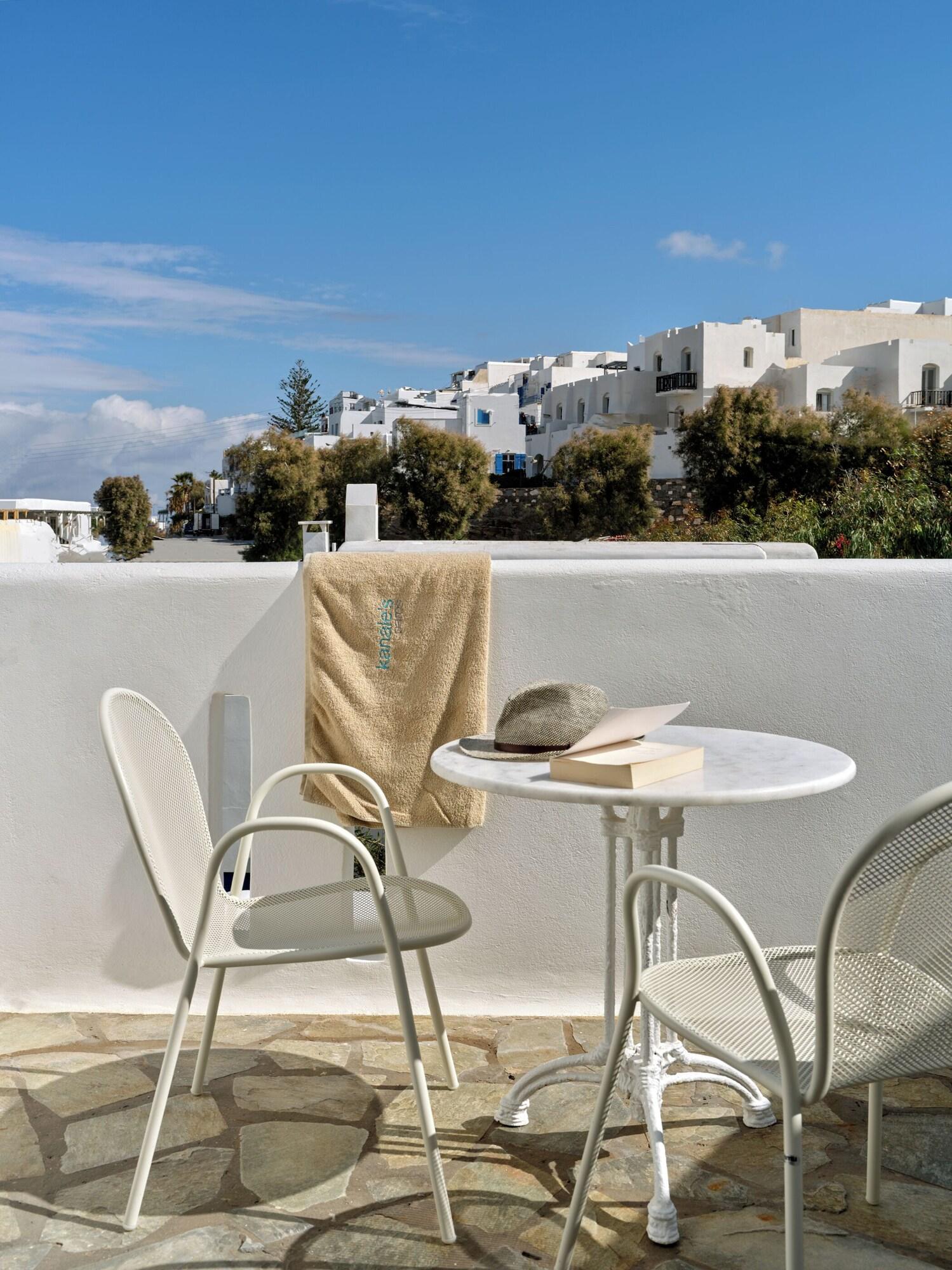 Double Deluxe King Bed