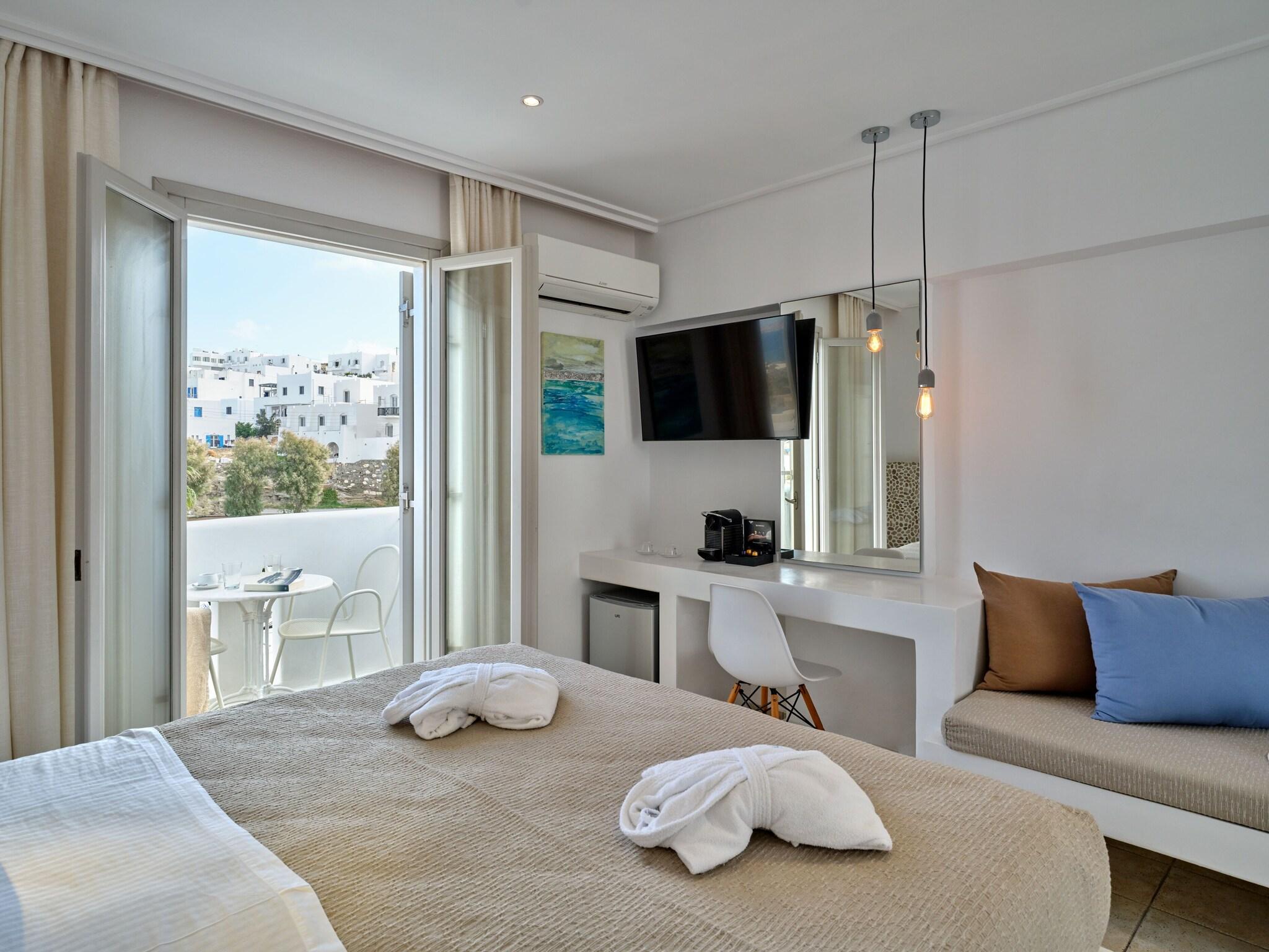 Double Deluxe King Bed