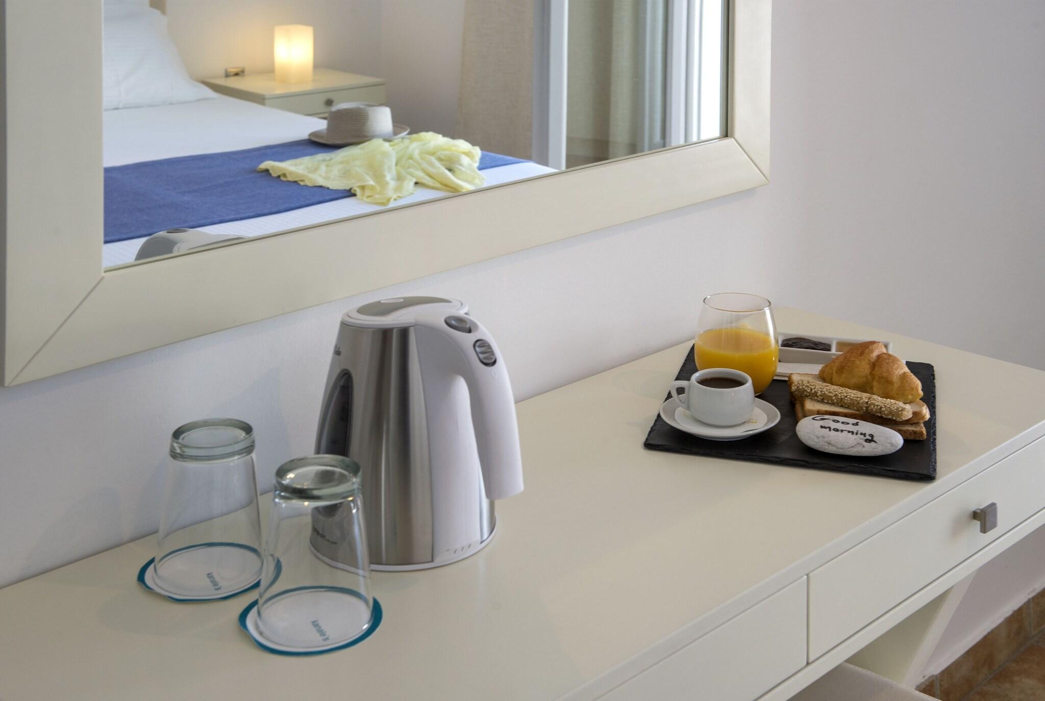 Double Classic Queen Bed