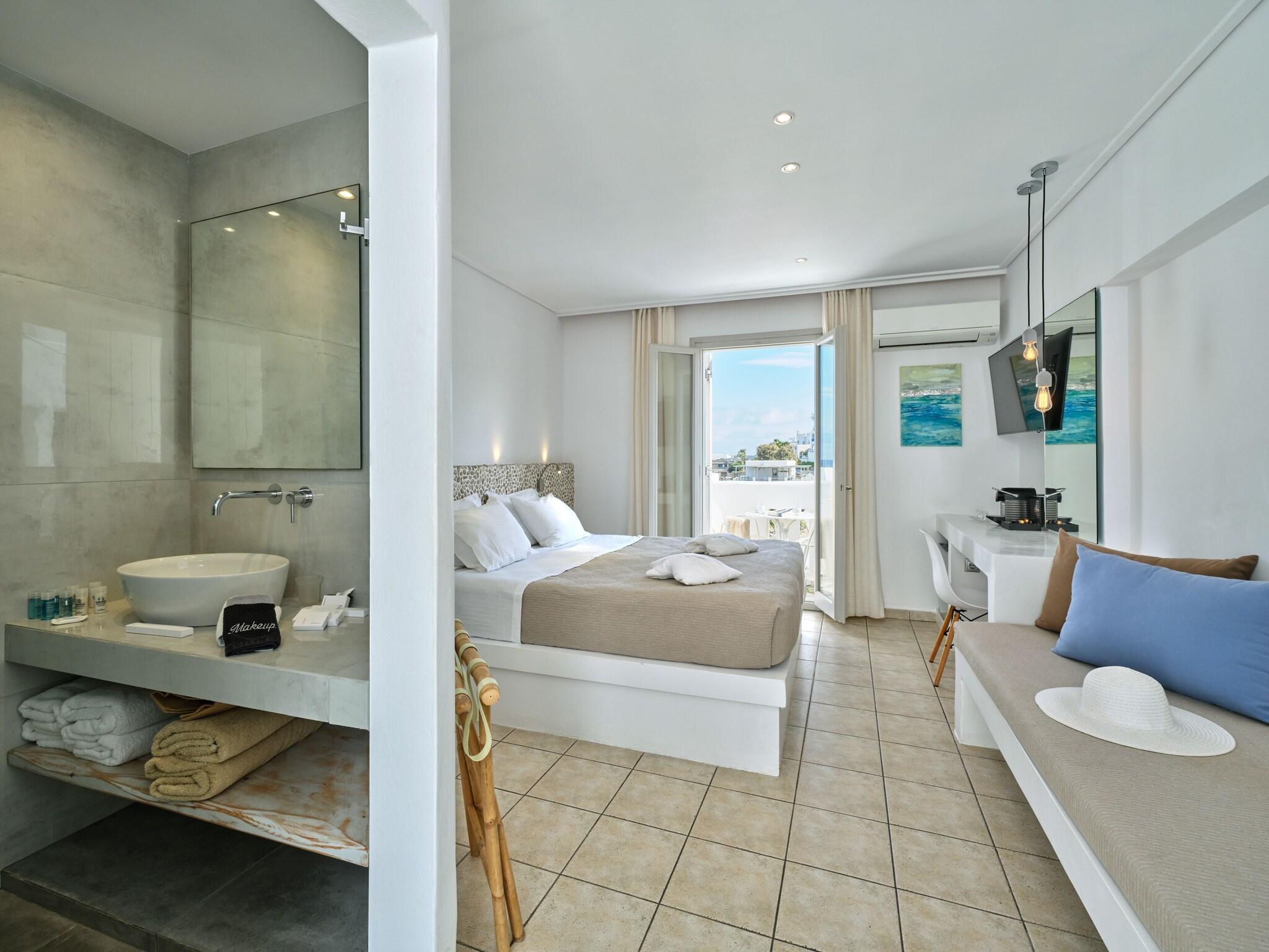 Double Deluxe King Bed