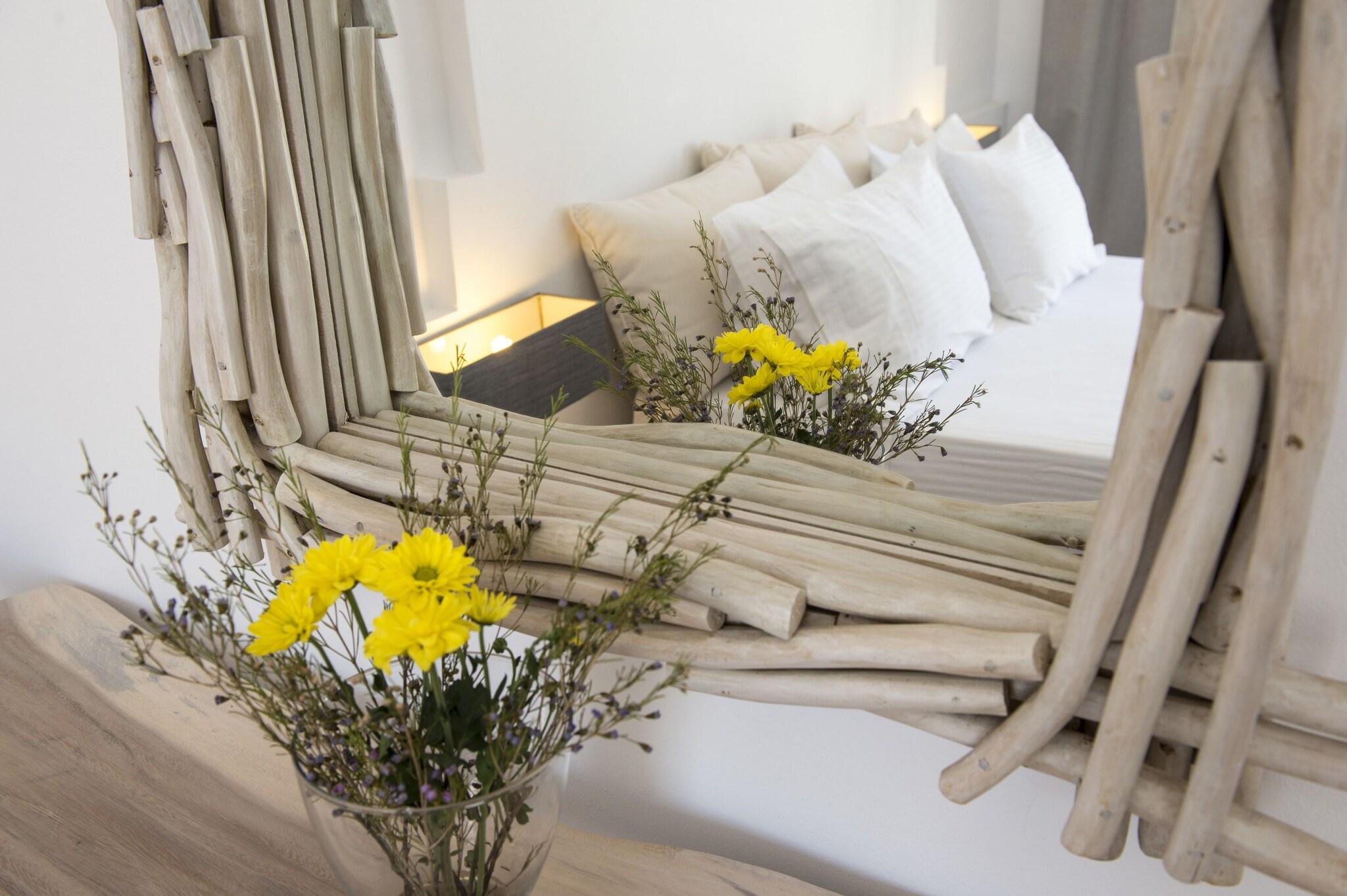 Junior Suite Queen Size Bed