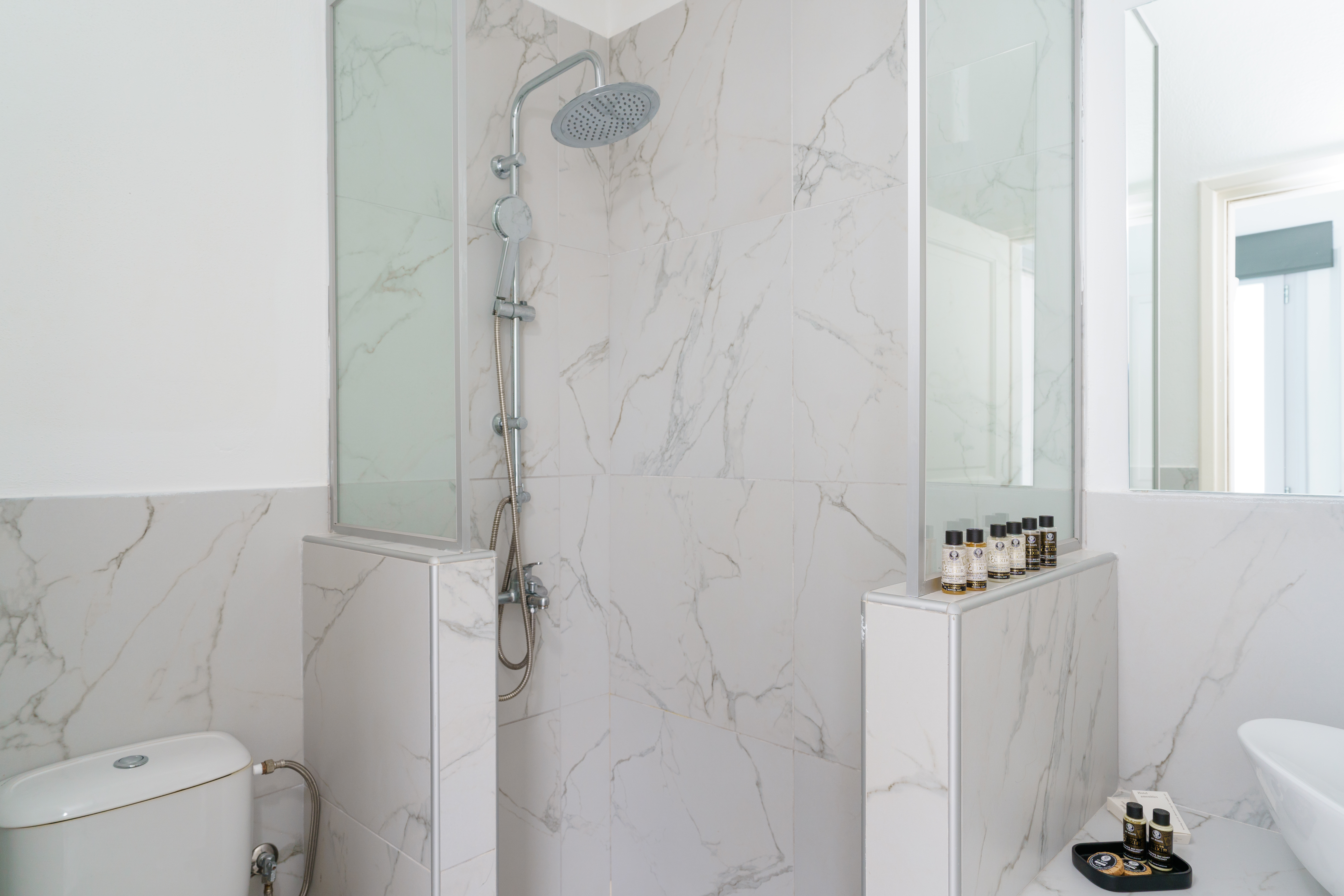 Double or Twin Deluxe Sea View