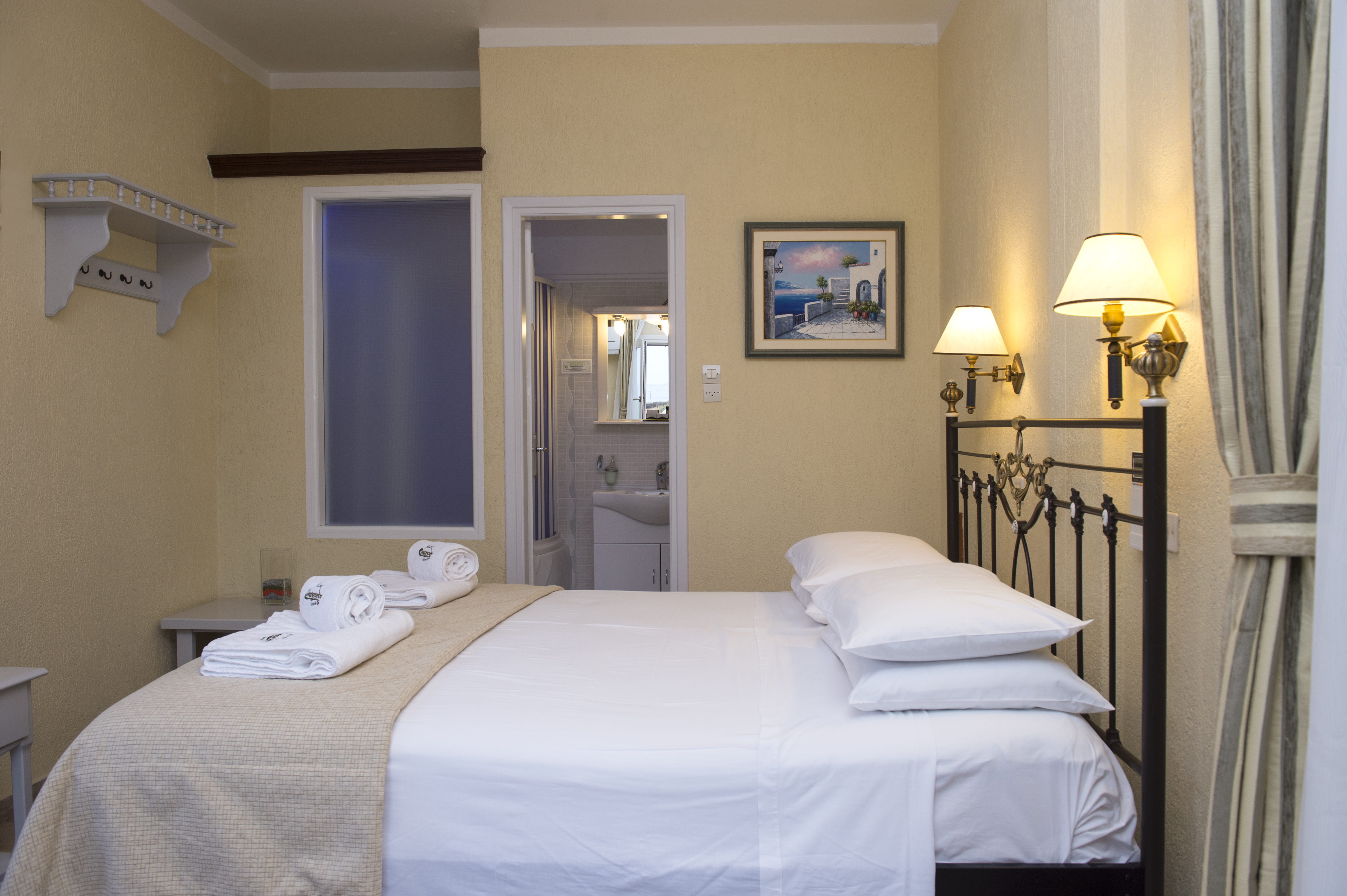 Double or Twin Standard