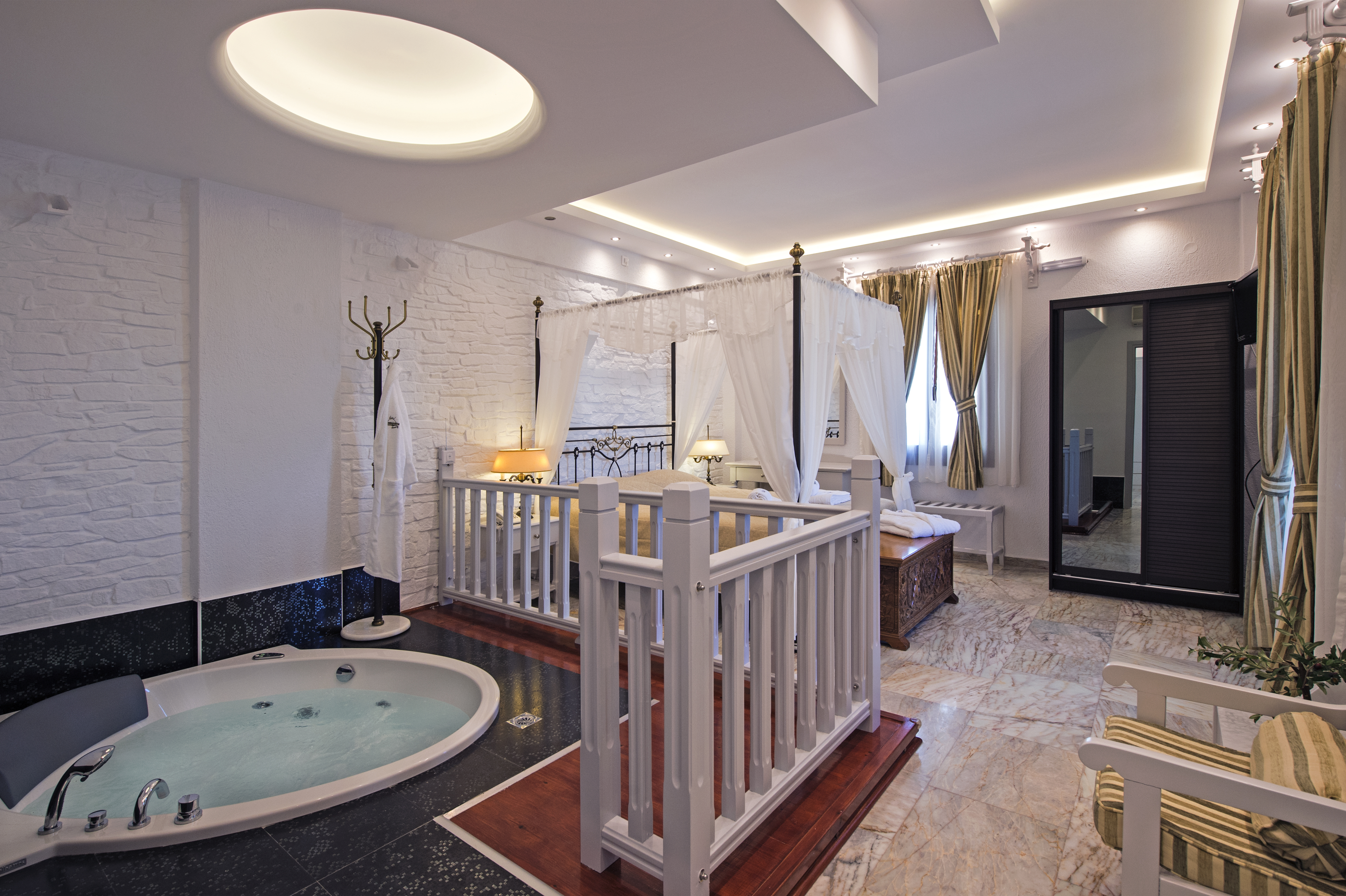 Suite with Jacuzzi