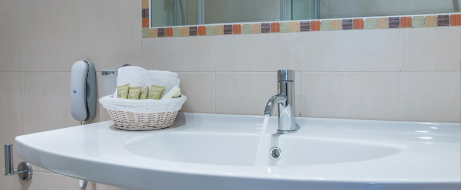 Double or Twin Superior Side Sea View