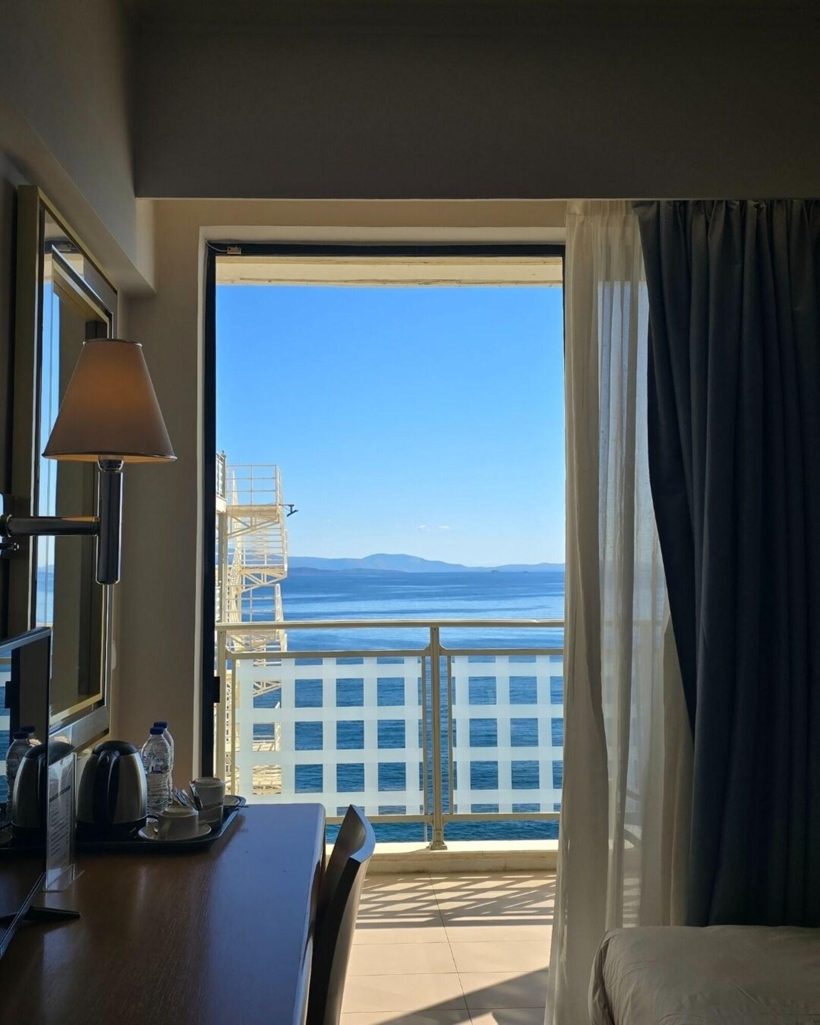 Double or Twin Superior Sea View