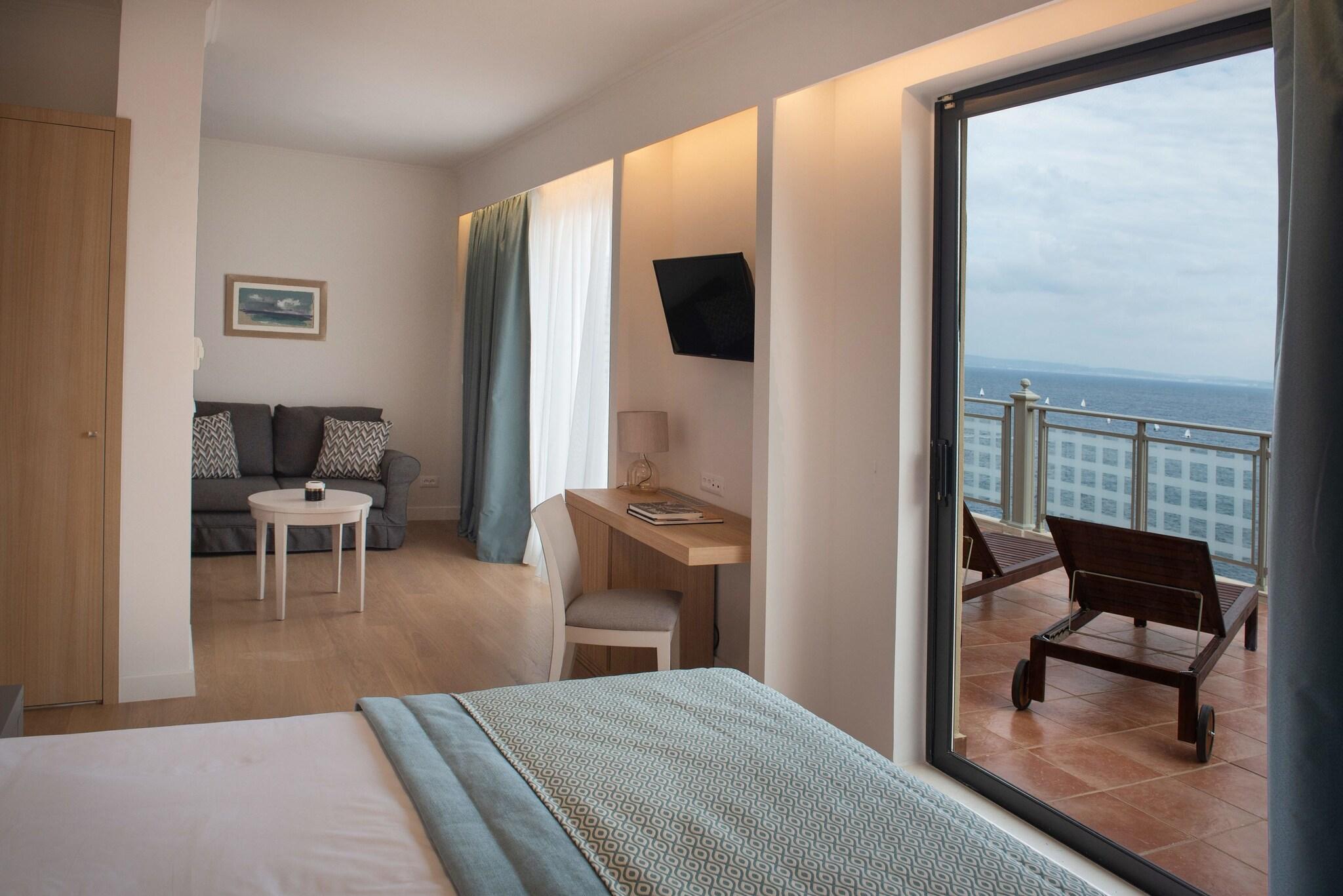 Suite Queen Size Bed