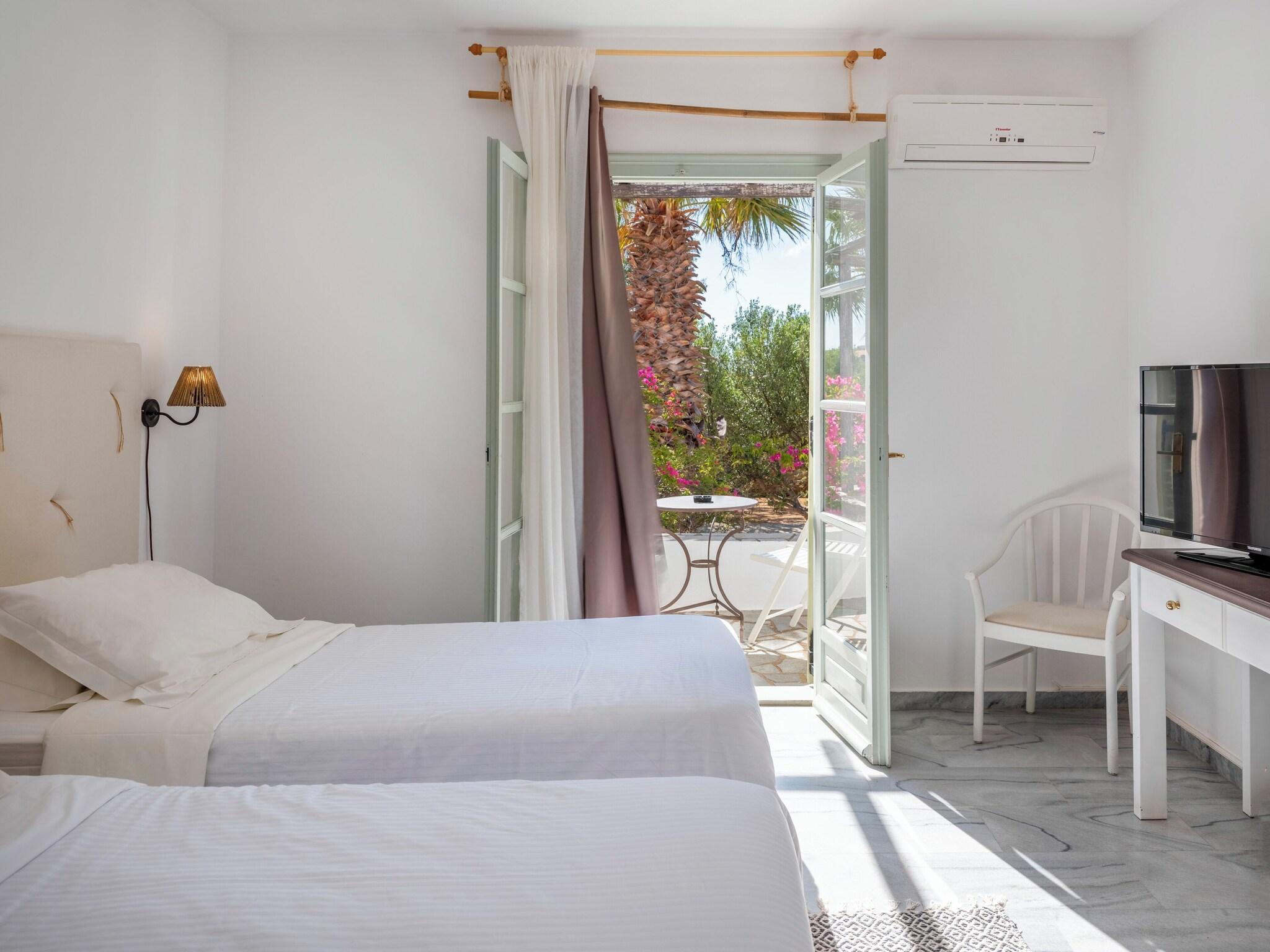 Double Connecting Room