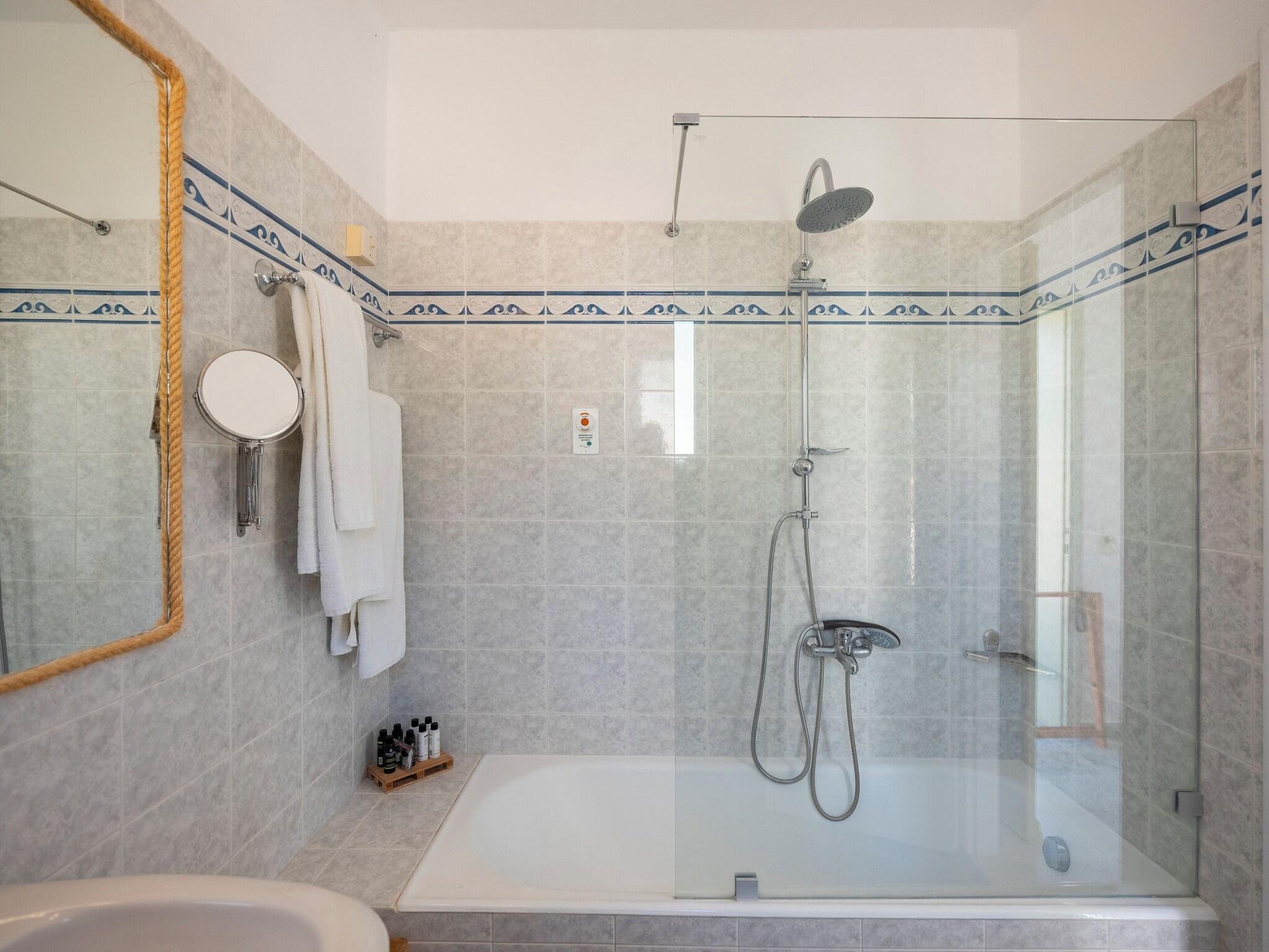 Double Connecting Room