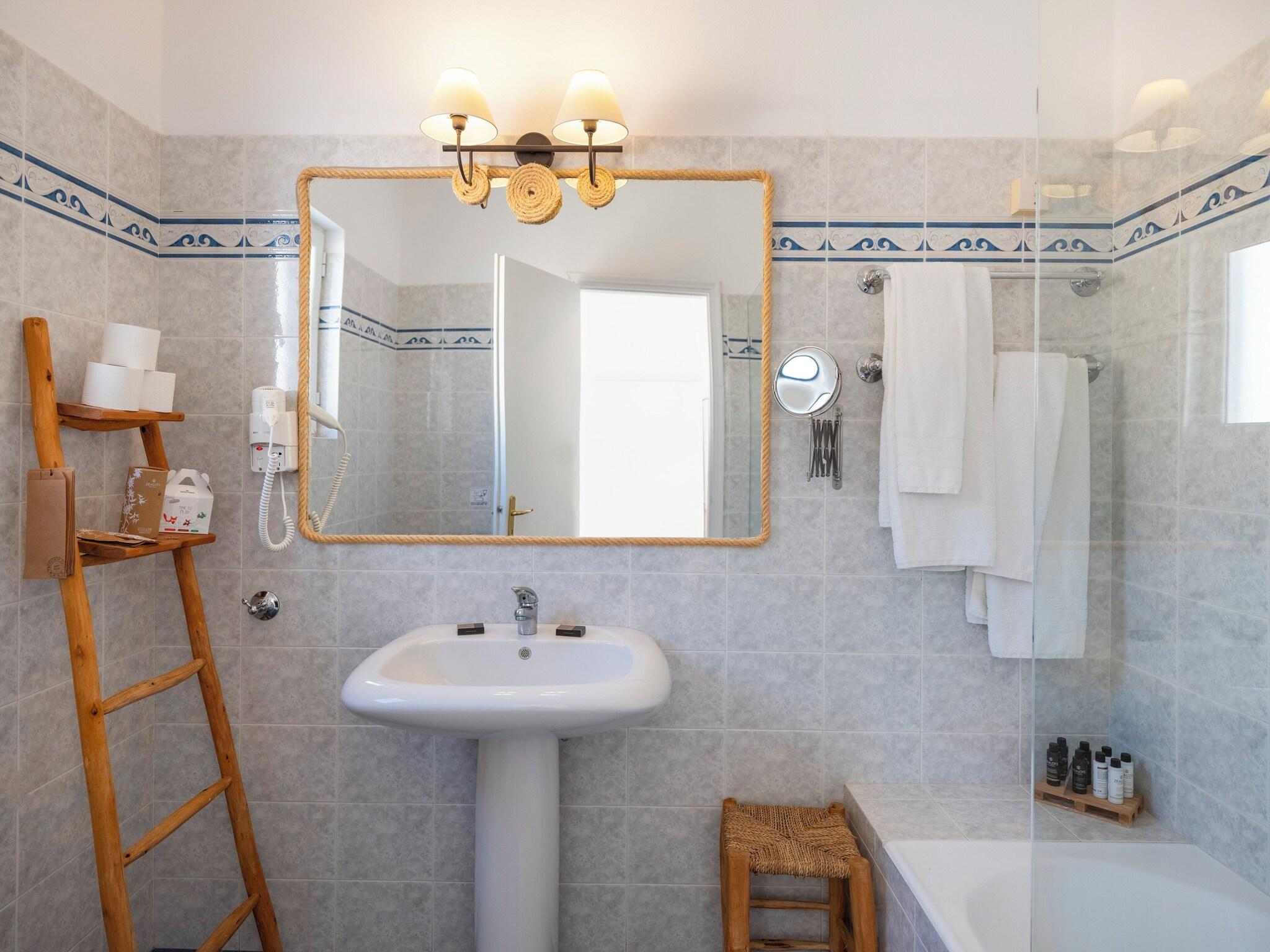 Double Connecting Room