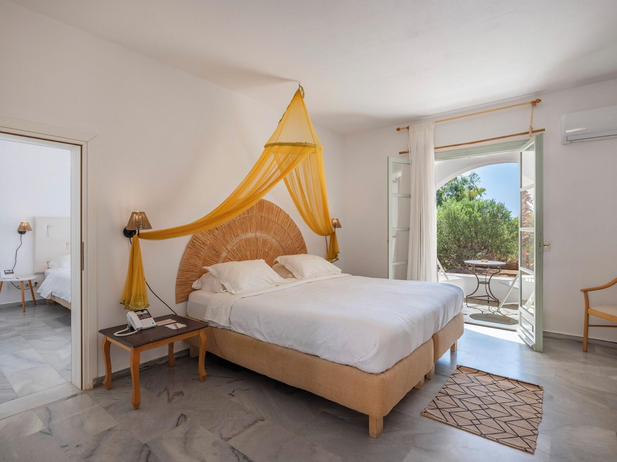 Double Connecting Room