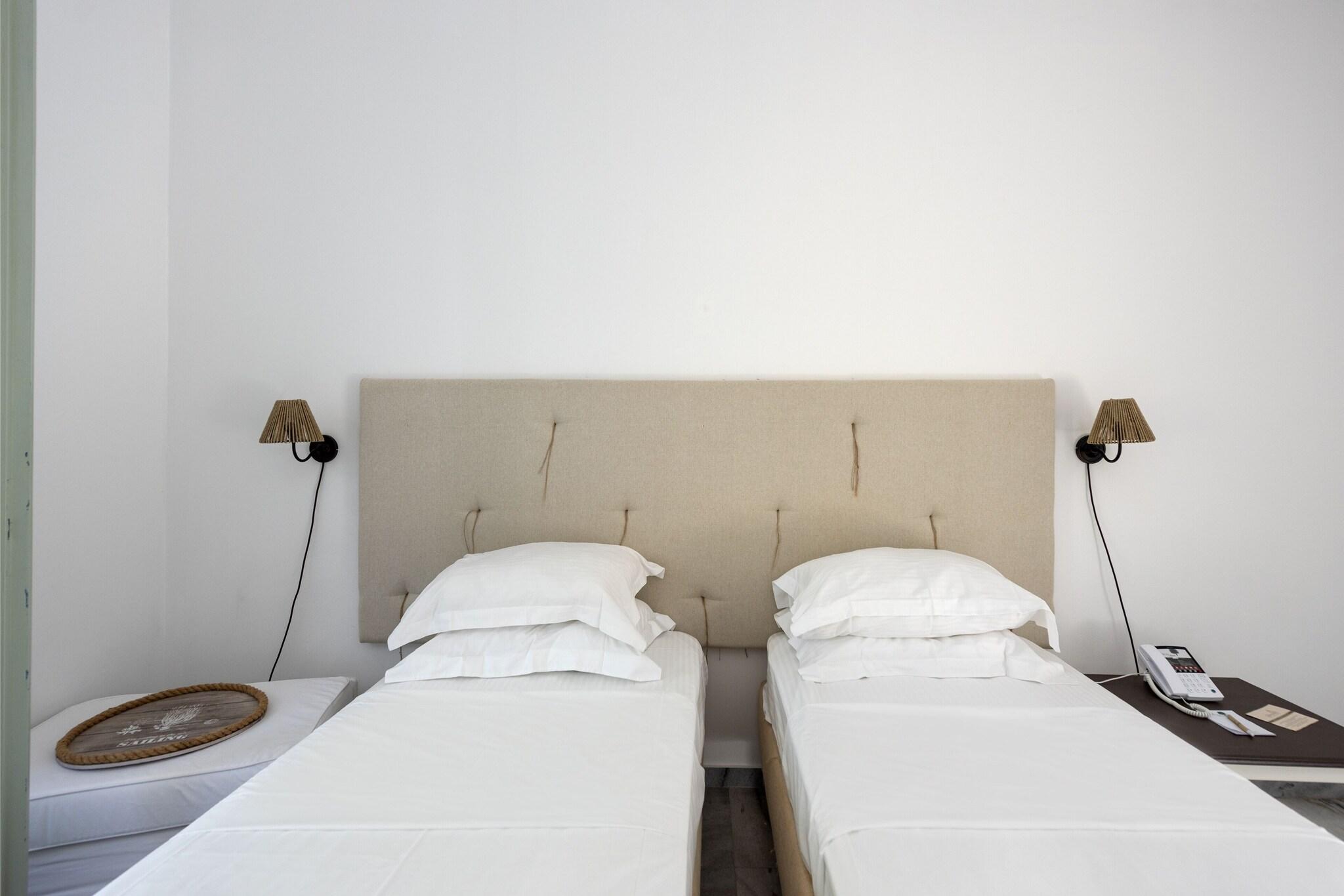 Double Connecting Room