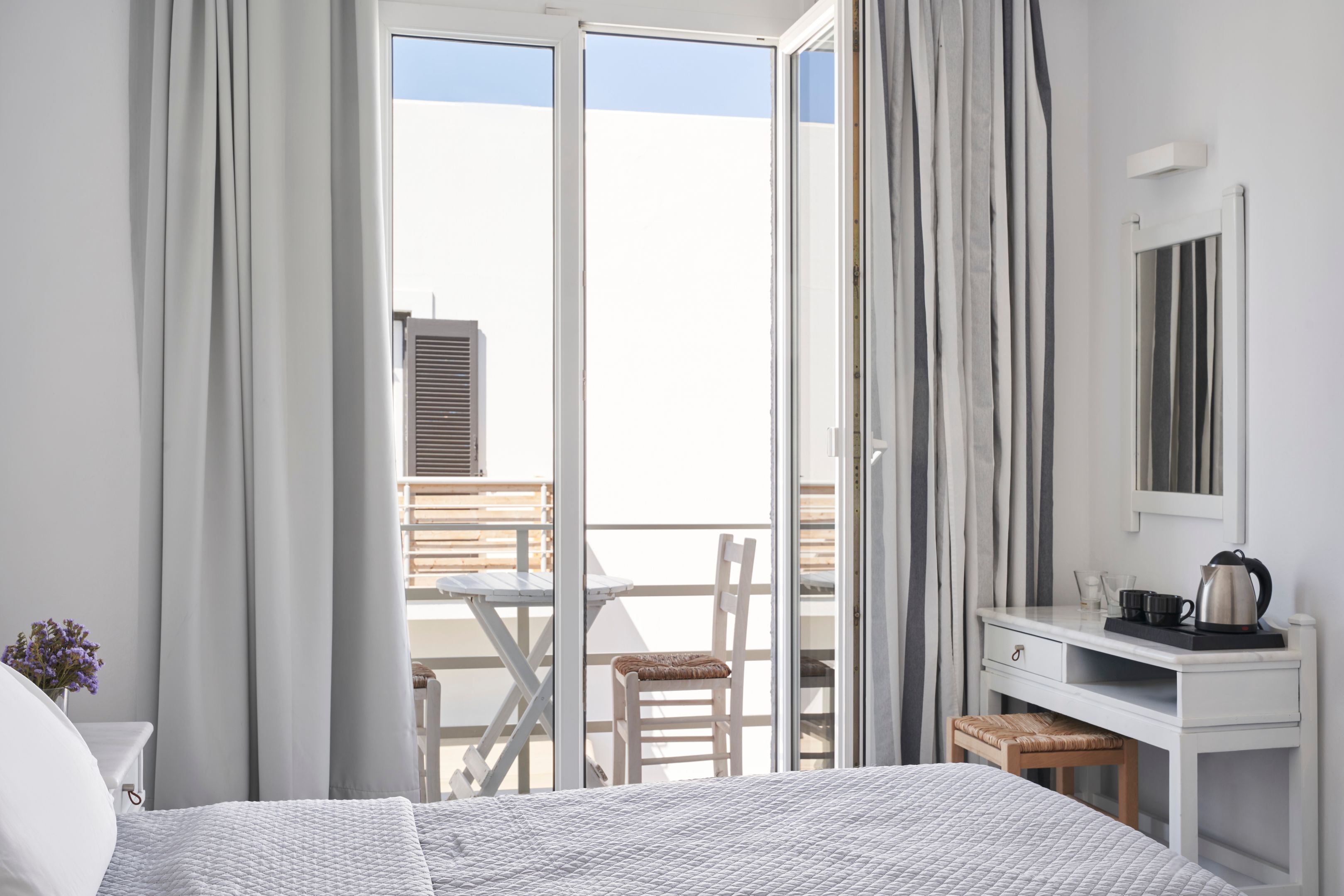 Double or Twin Superior Side Sea View