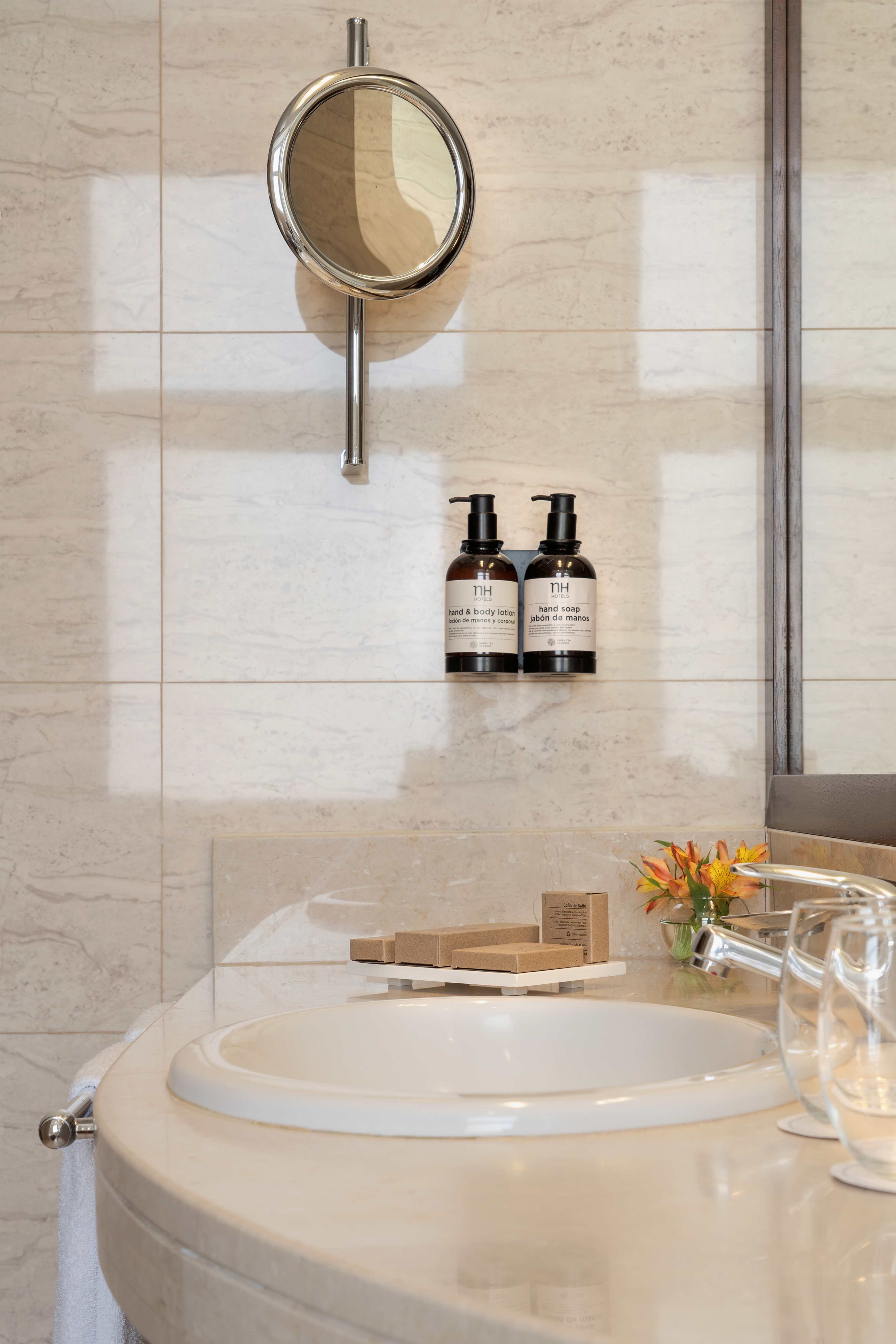 Family Room Capacity 4