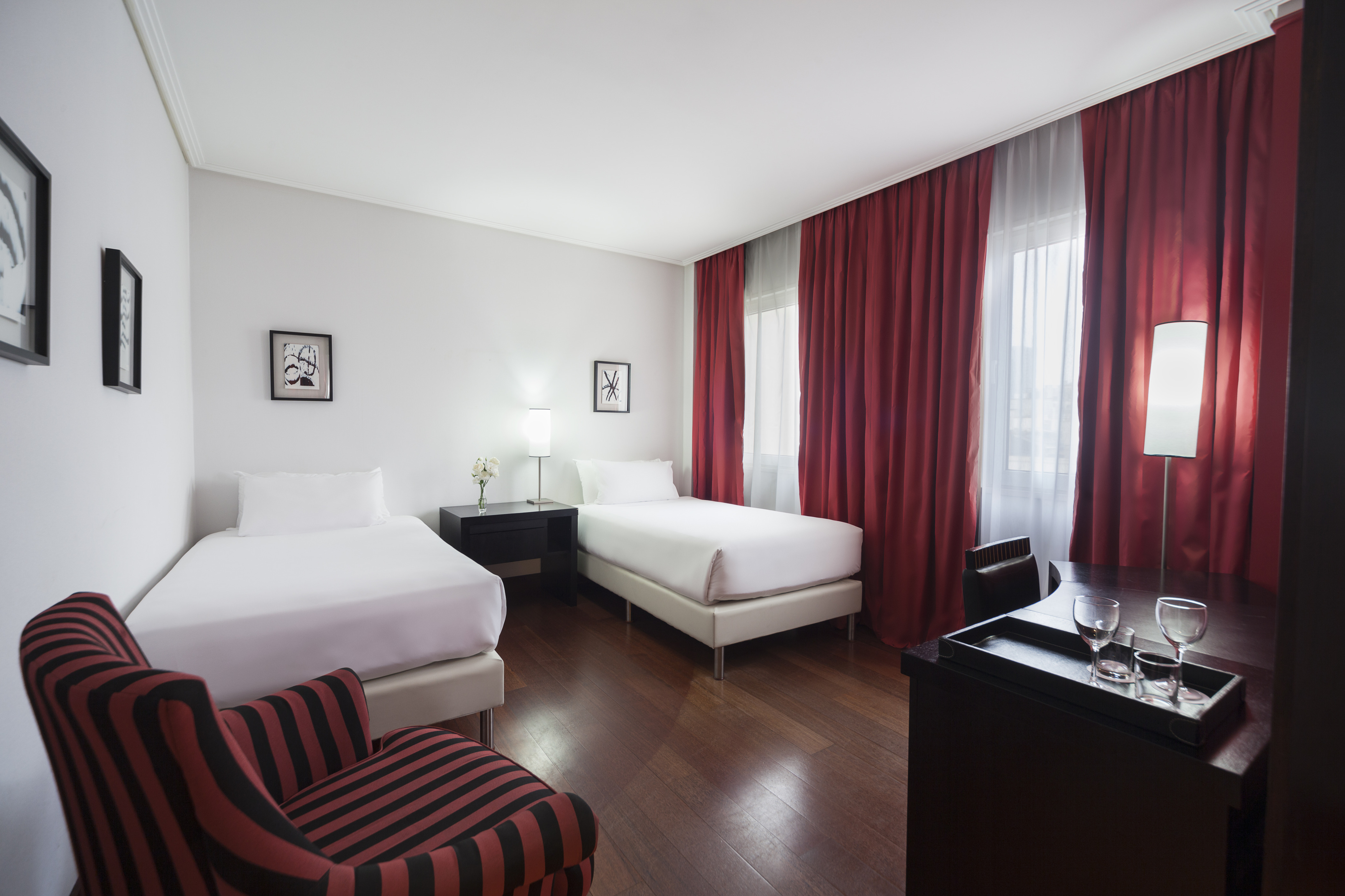 Family Room Capacity 4