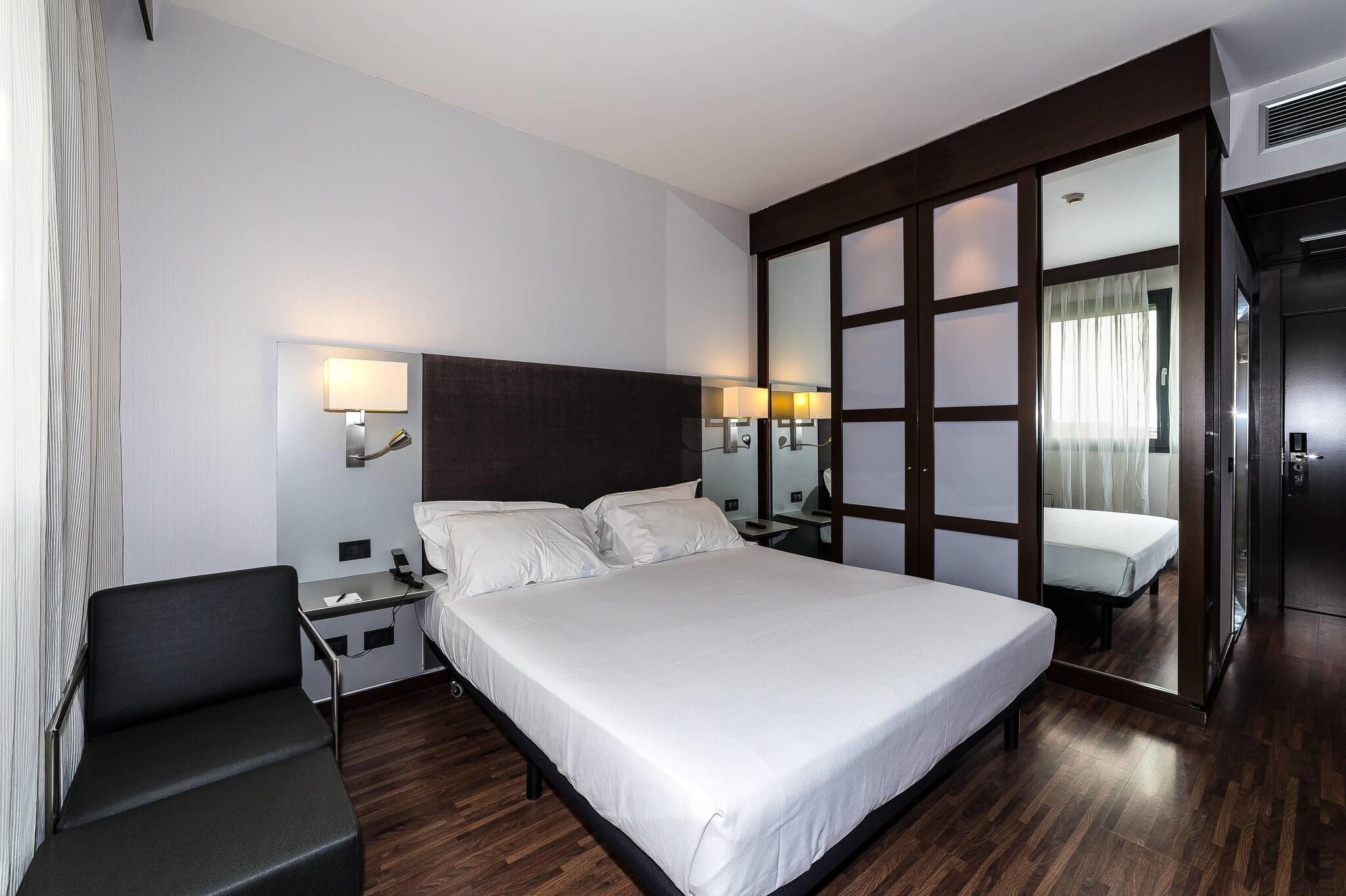 Double King Size Bed