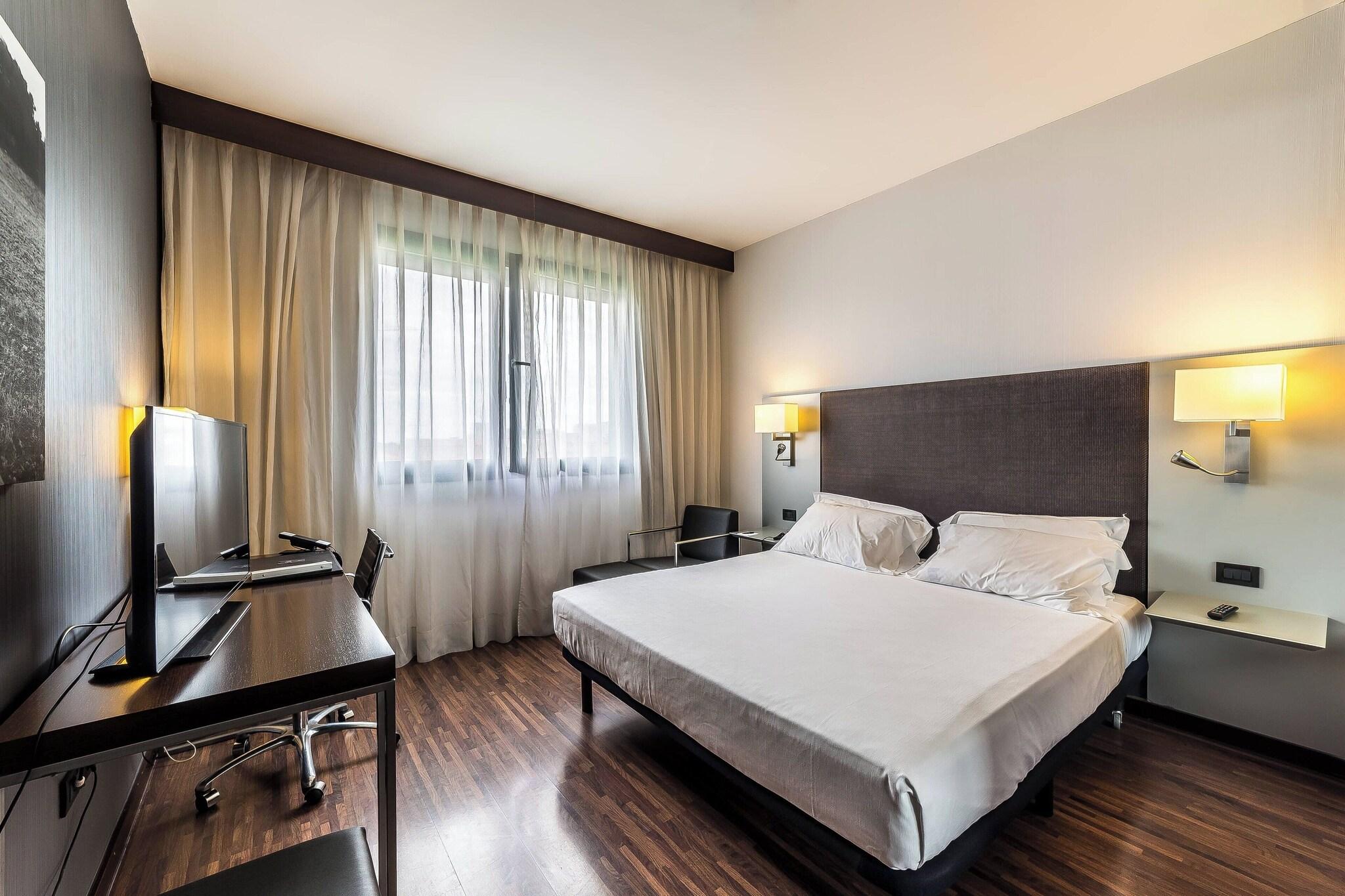 Double King Size Bed
