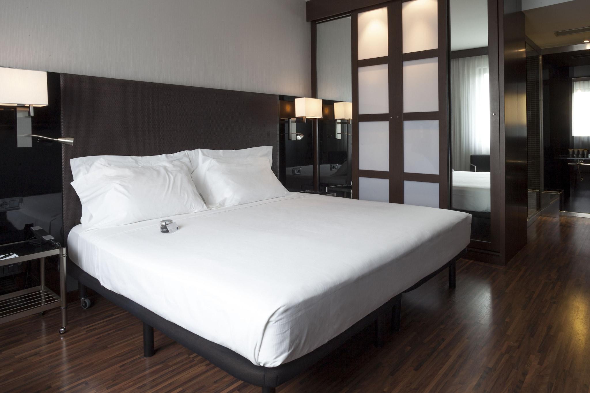 Double King Size Bed