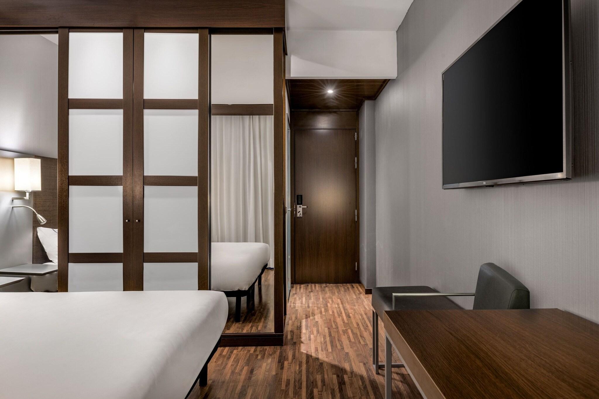 Double King Size Bed