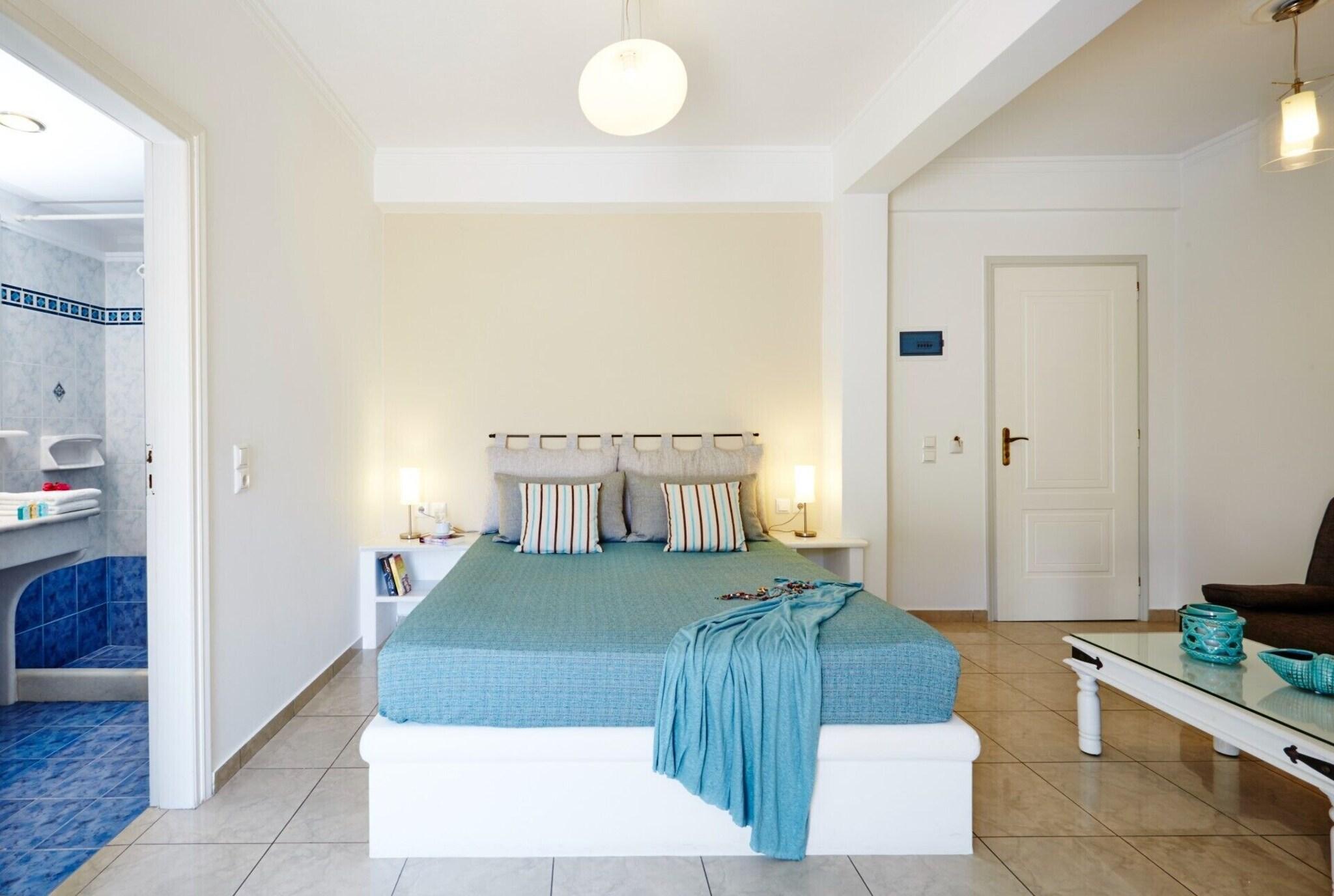 Double Queen Size Bed