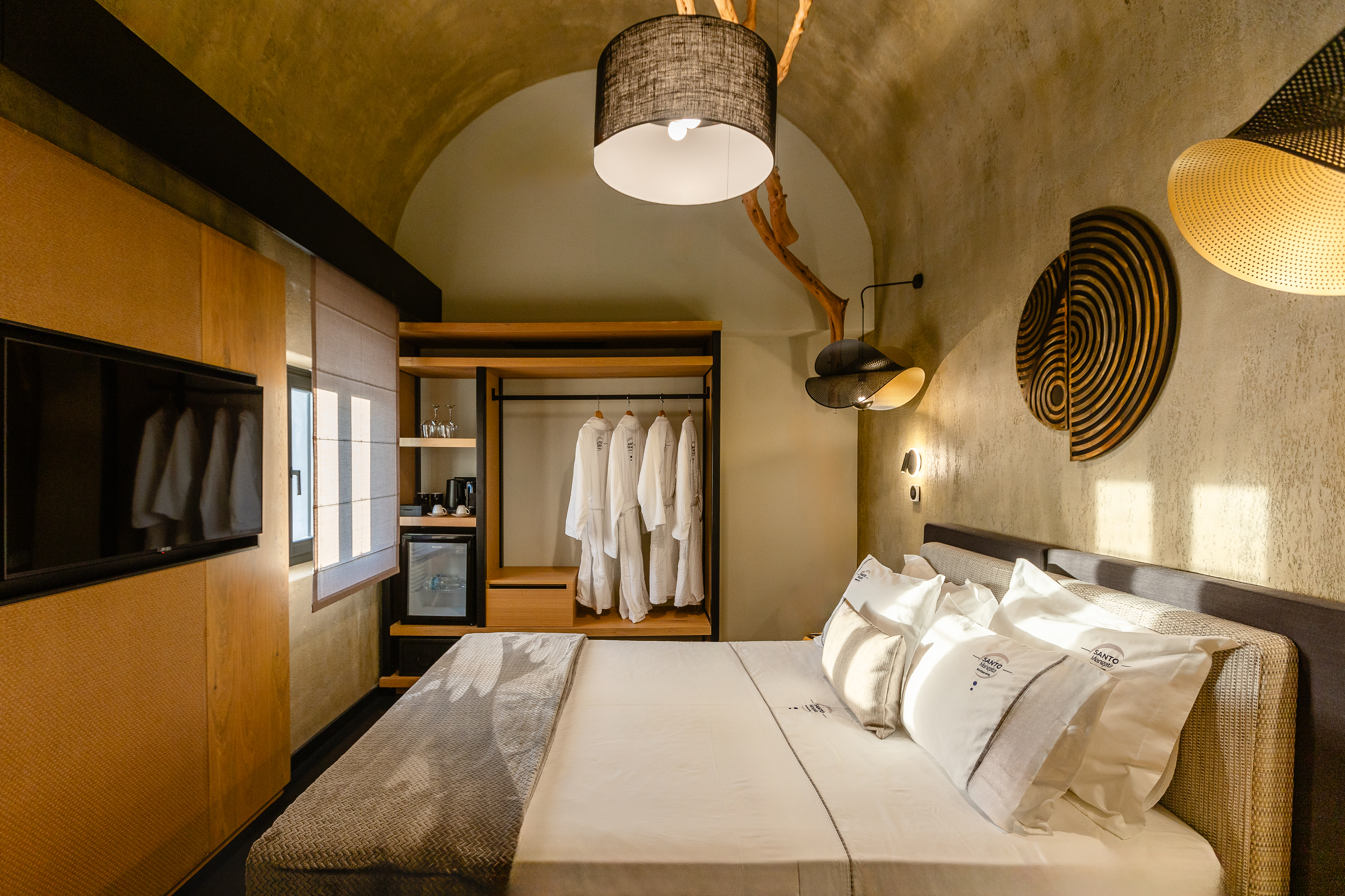 Suite King Bed with Jacuzzi