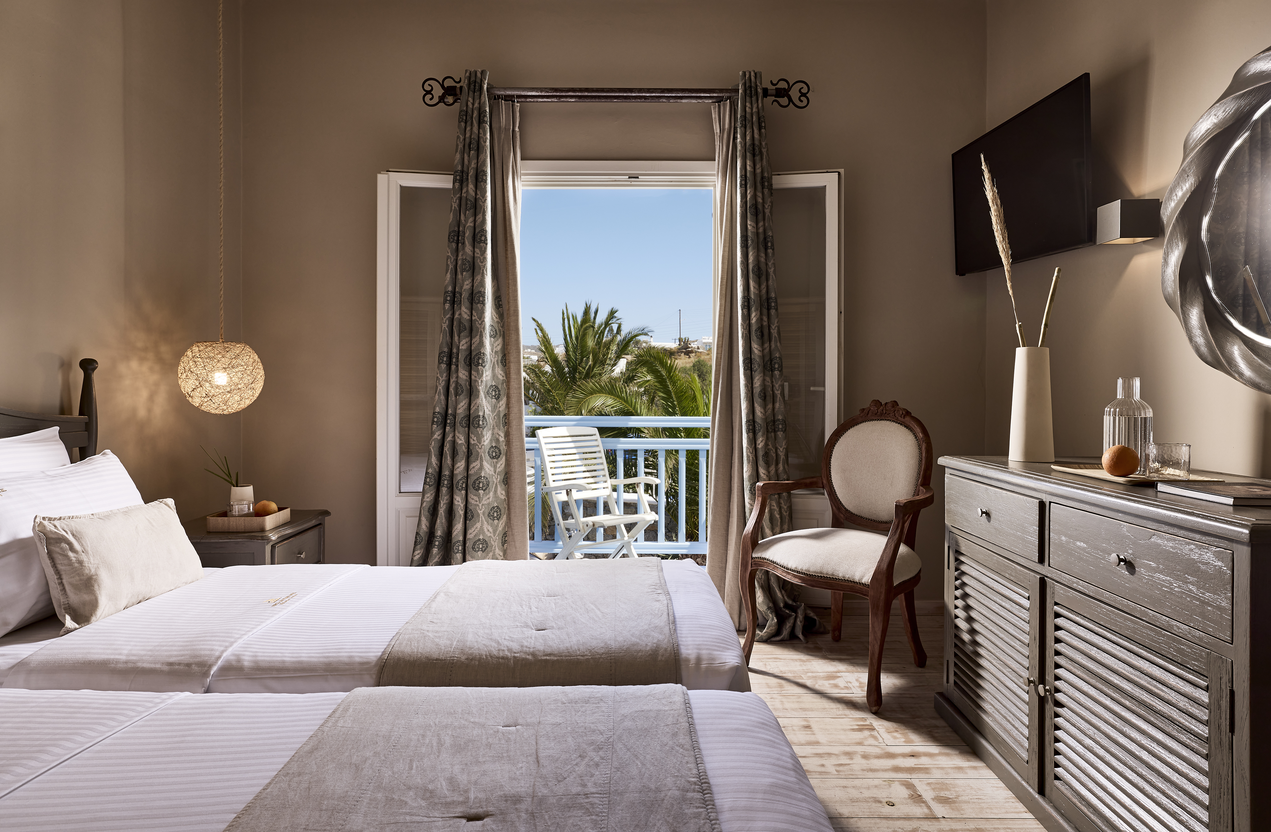 Double or Twin Standard