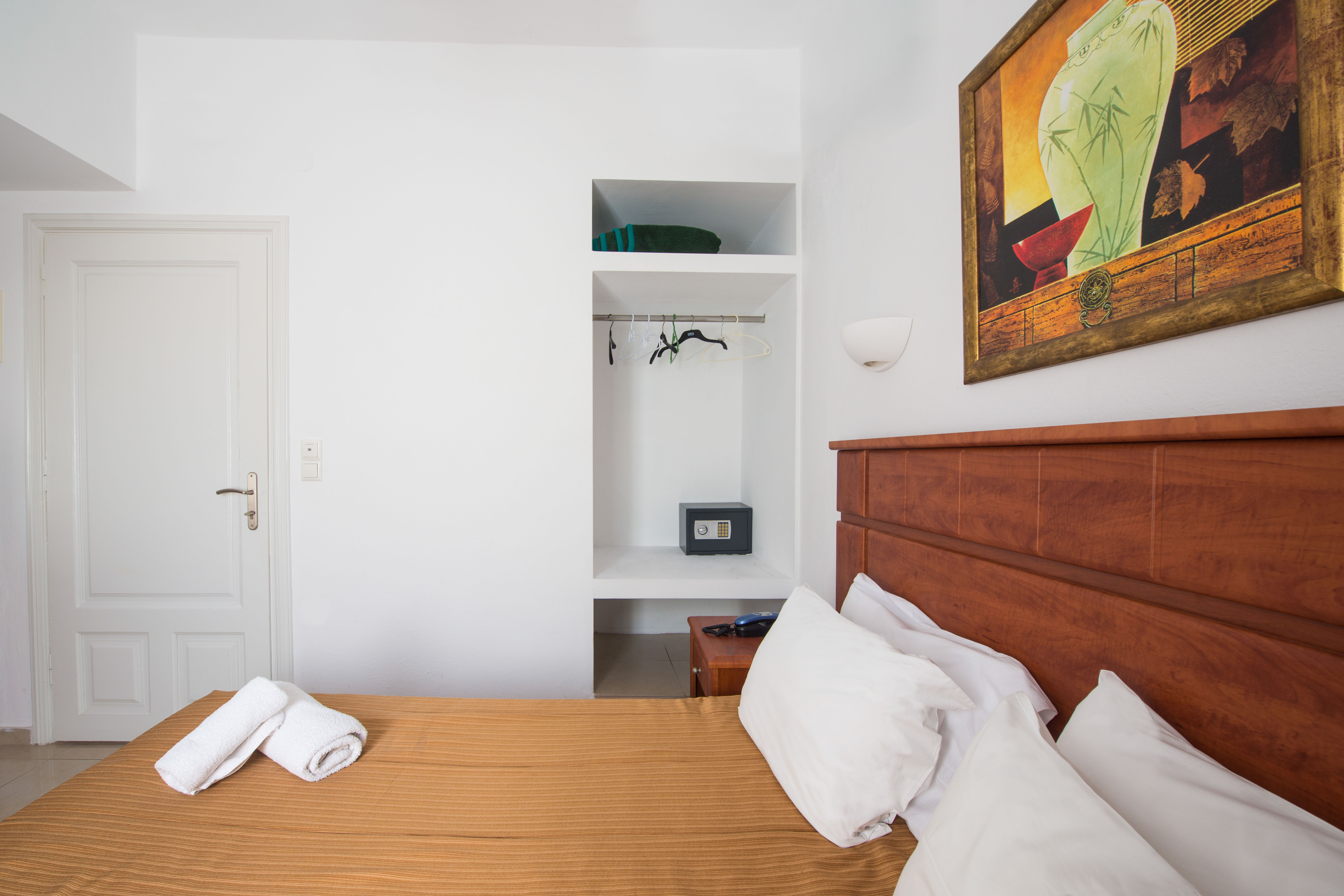 Double or Twin Standard