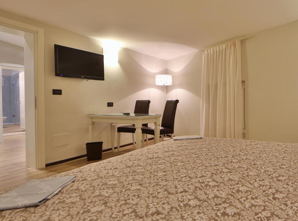 Family Room Standard